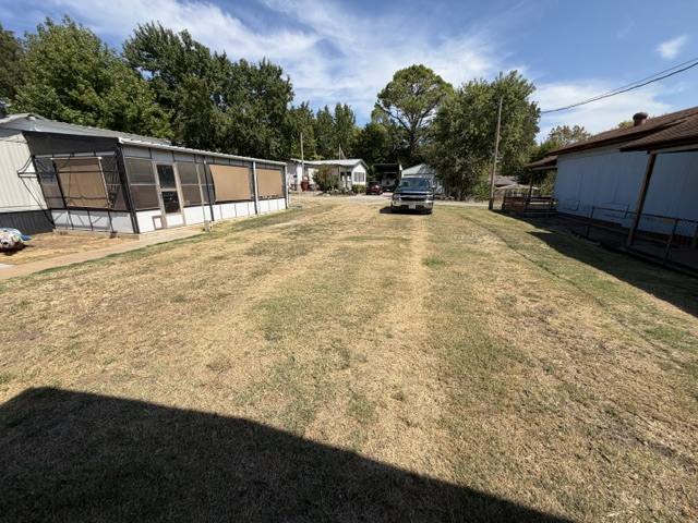 3949 E-z Street Property Photo 24