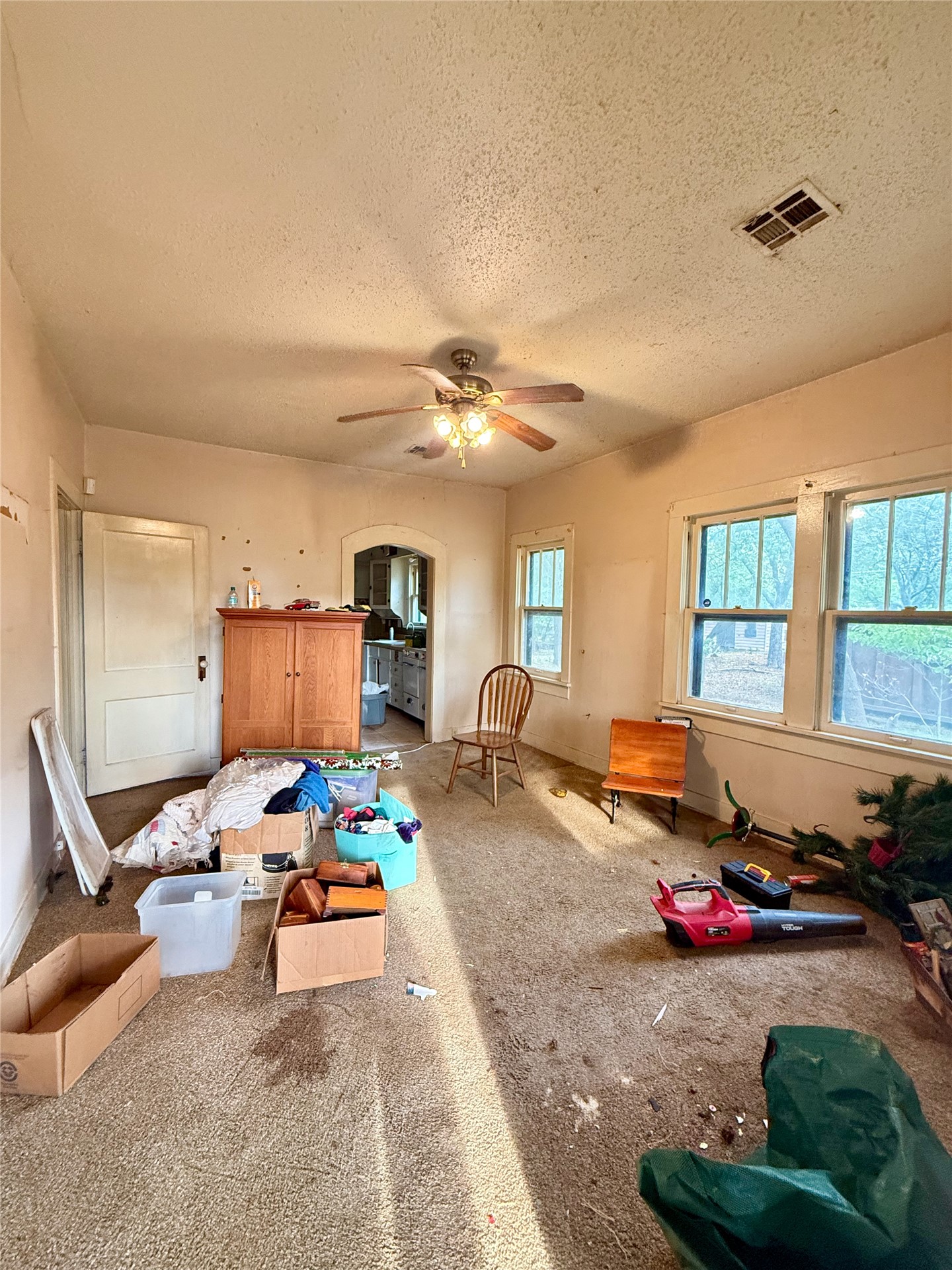 822 E Oklahoma Property Photo 7