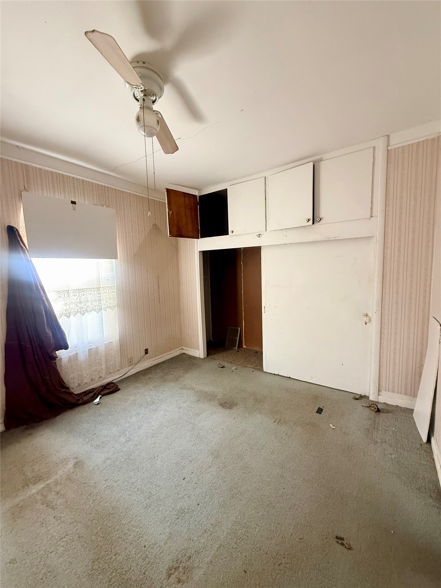 324 S Rogers Avenue Property Photo 4