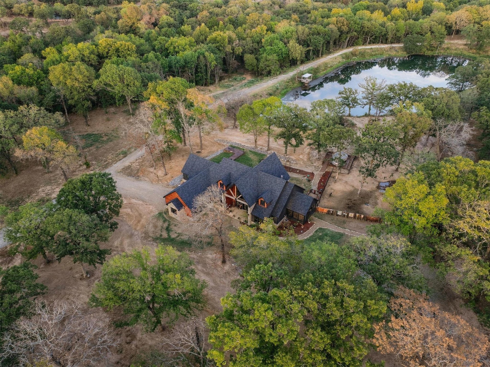 602 Lazy J Lane Property Photo 1