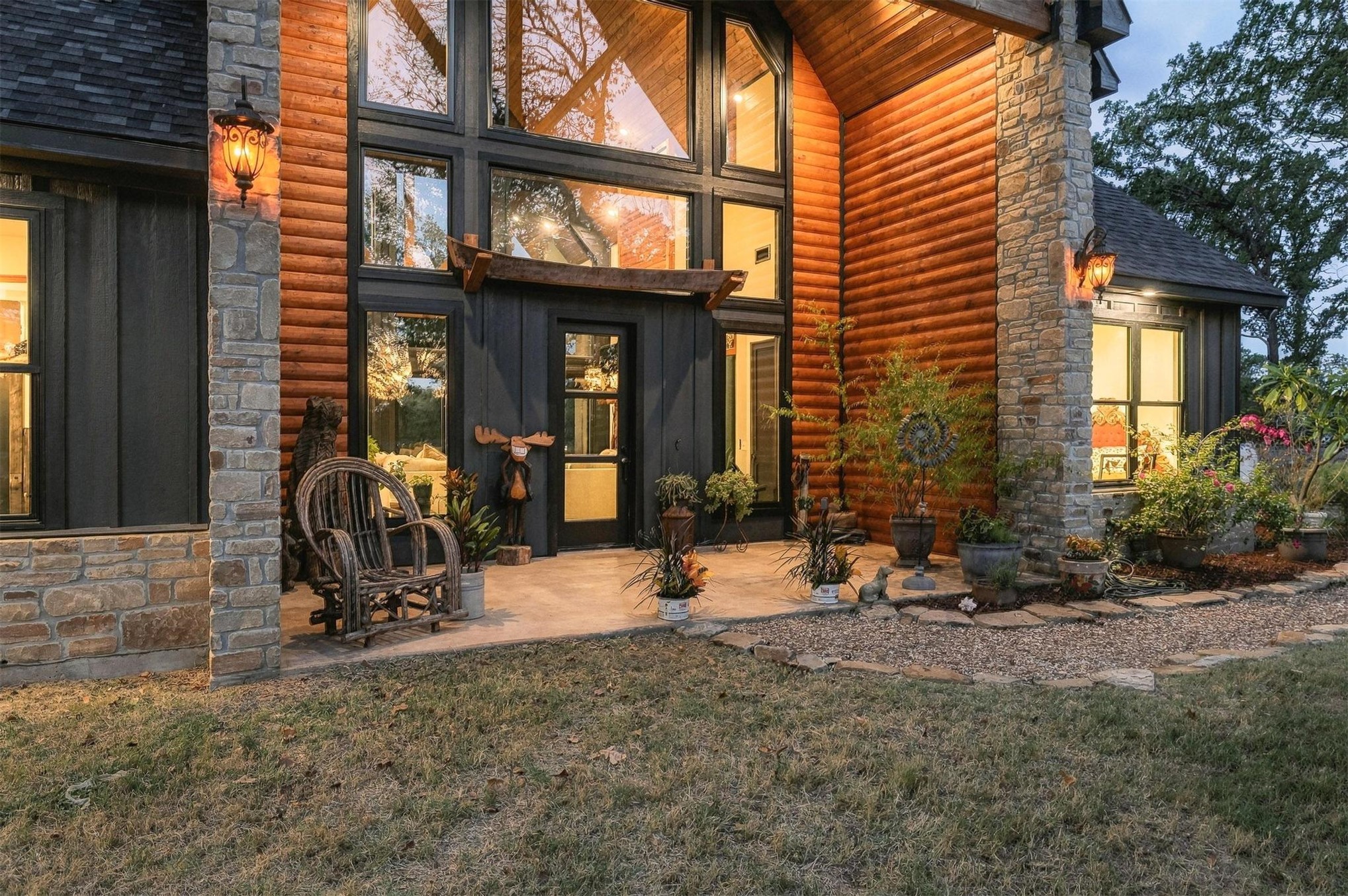 602 Lazy J Lane Property Photo 4