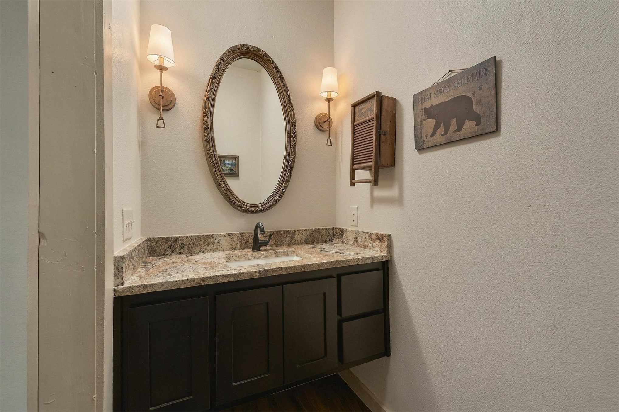 602 Lazy J Lane Property Photo 27
