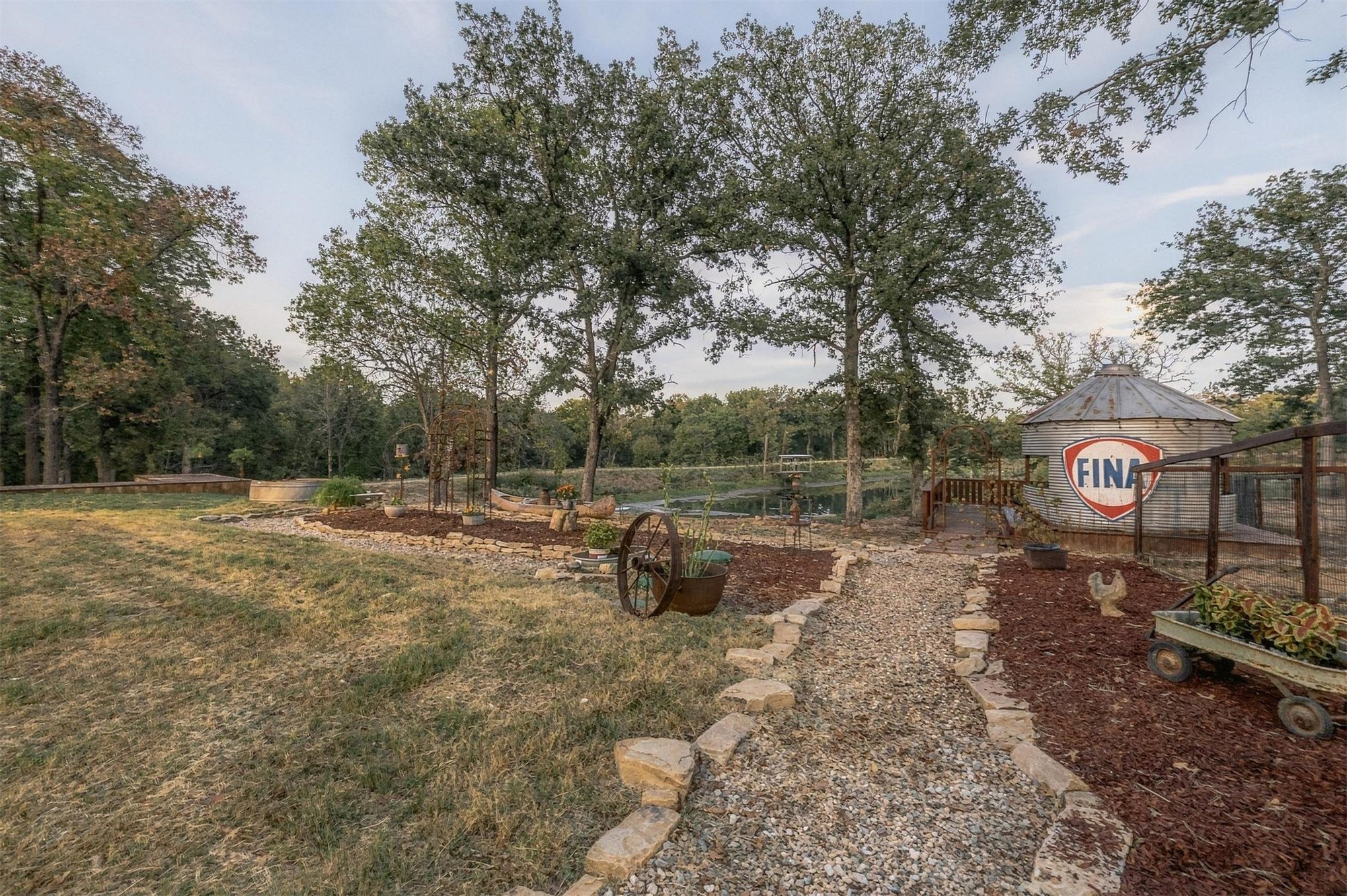 602 Lazy J Lane Property Photo 51