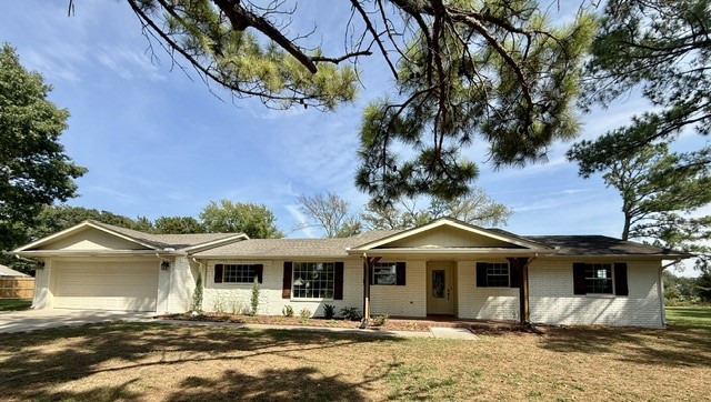 452 Sandy Lane Property Photo 2