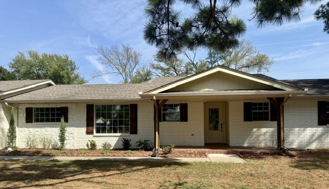 452 Sandy Lane Property Photo 3