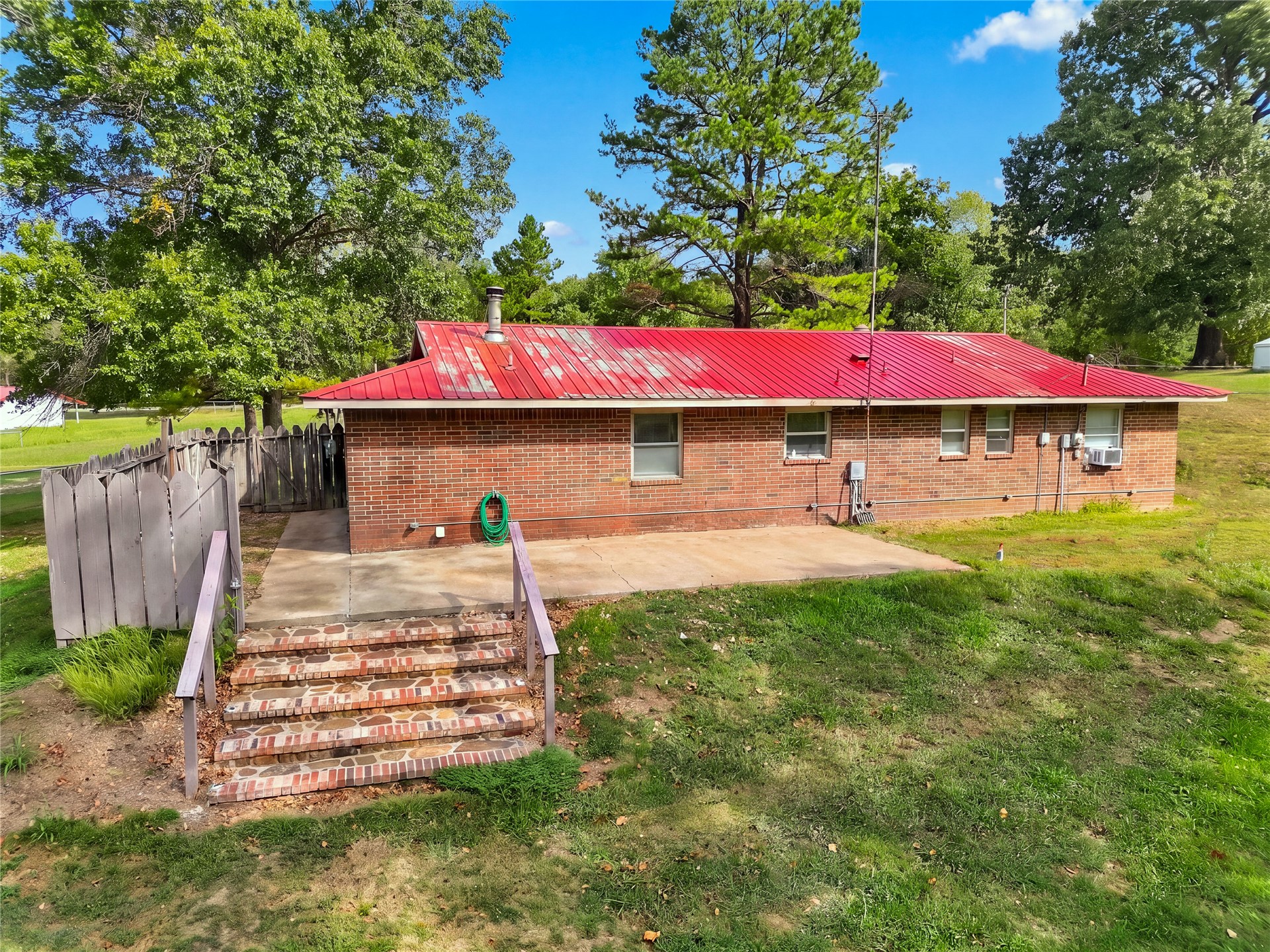 468940 Hwy 51 Property Photo 6