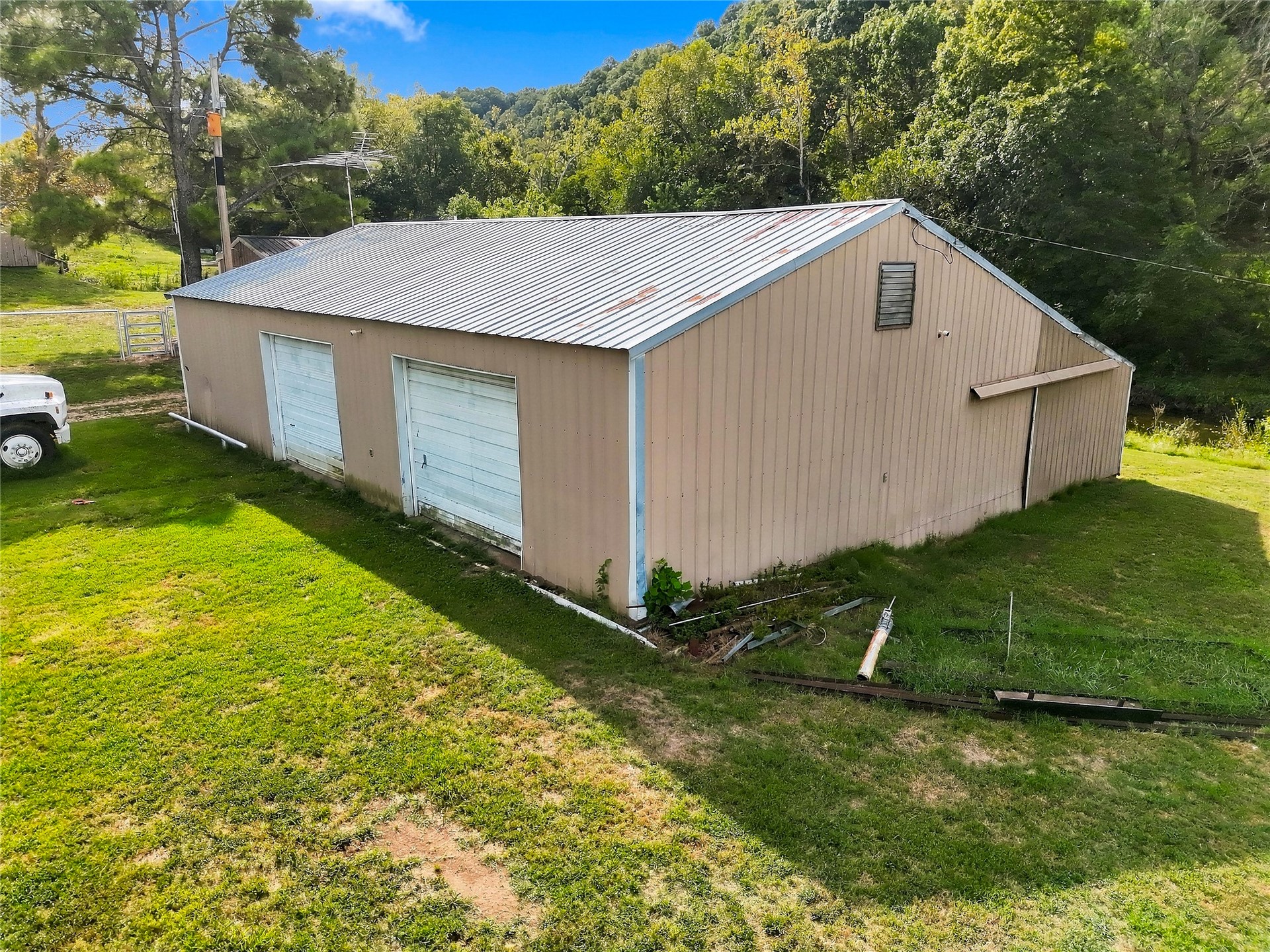 468940 Hwy 51 Property Photo 11