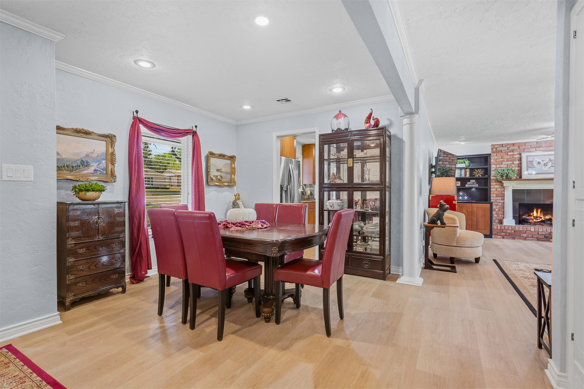 211 Meadow Road Property Photo 4