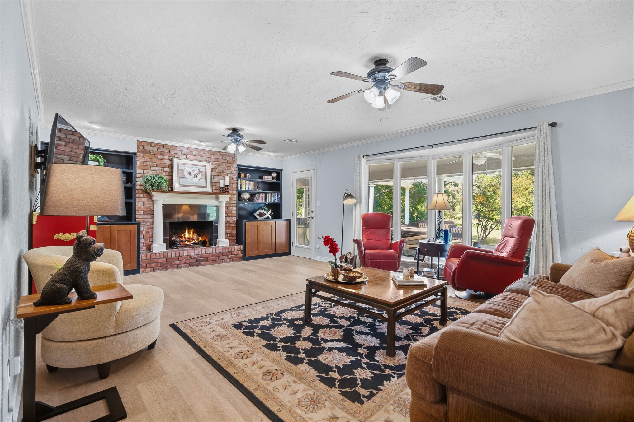 211 Meadow Road Property Photo 6