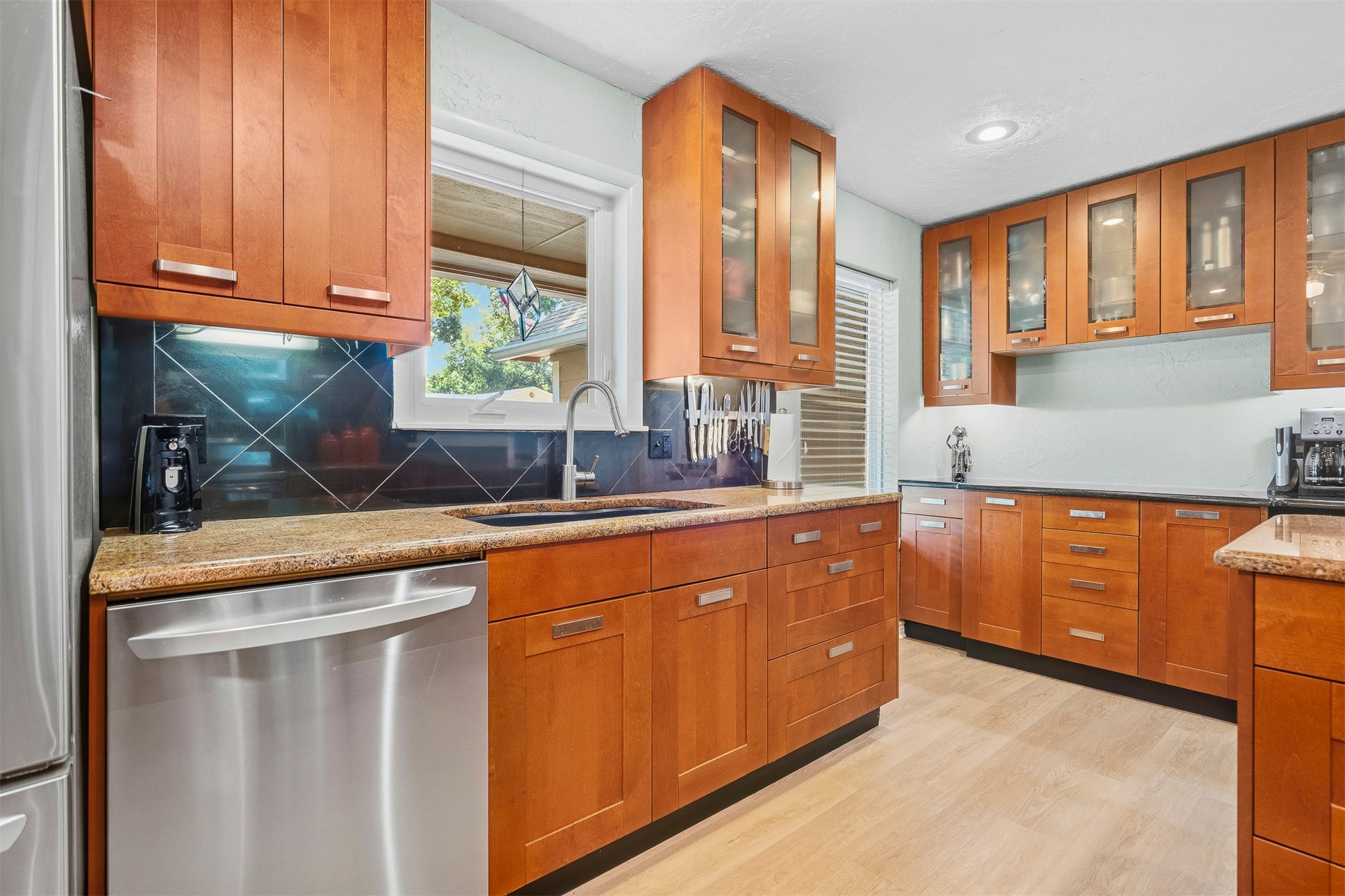 211 Meadow Road Property Photo 12