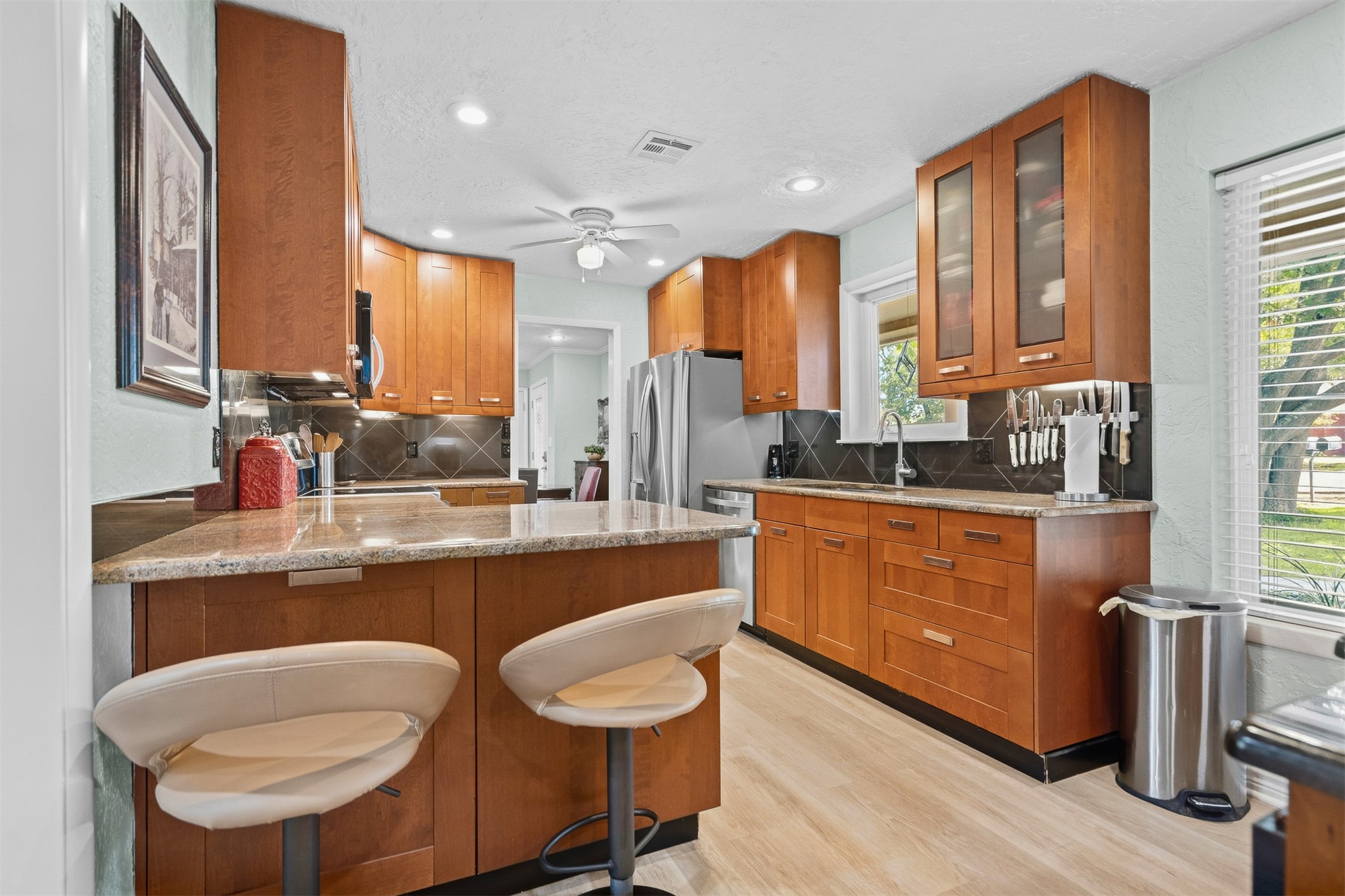 211 Meadow Road Property Photo 14