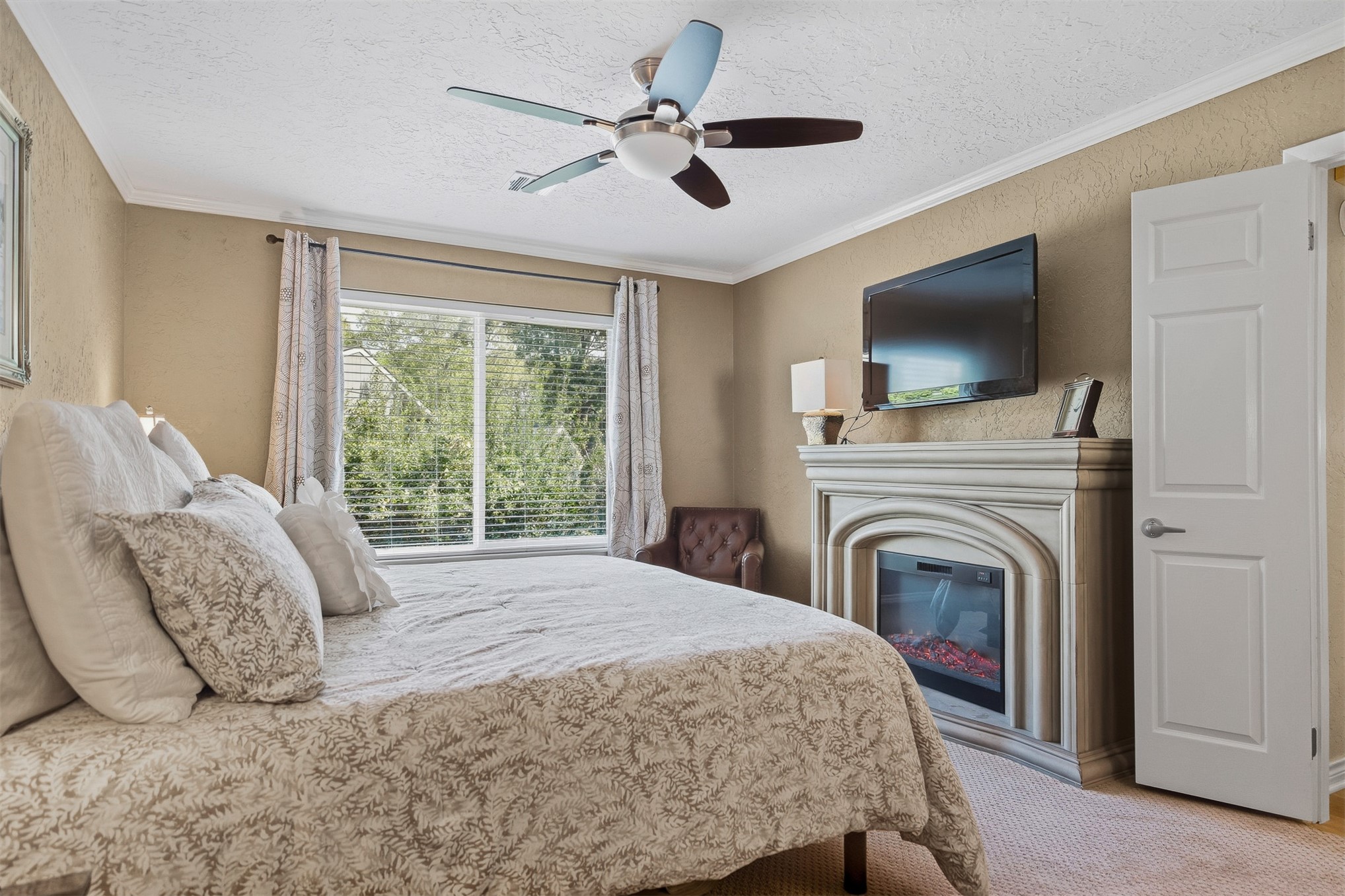 211 Meadow Road Property Photo 16