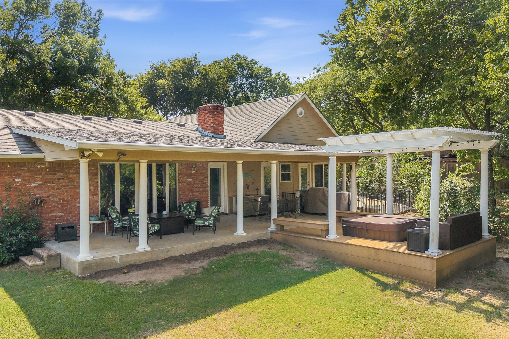 211 Meadow Road Property Photo 36