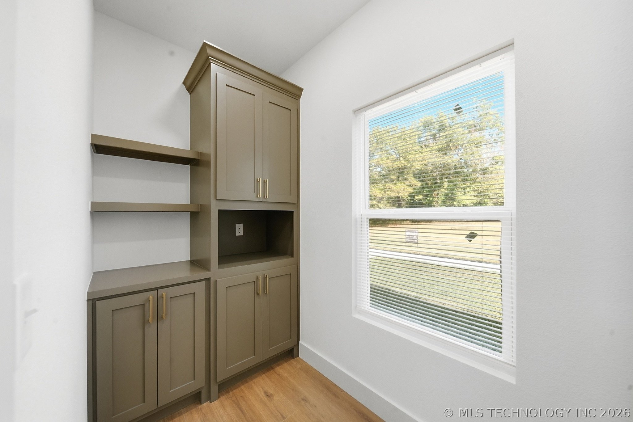 28804 S Meadow Road Property Photo 16