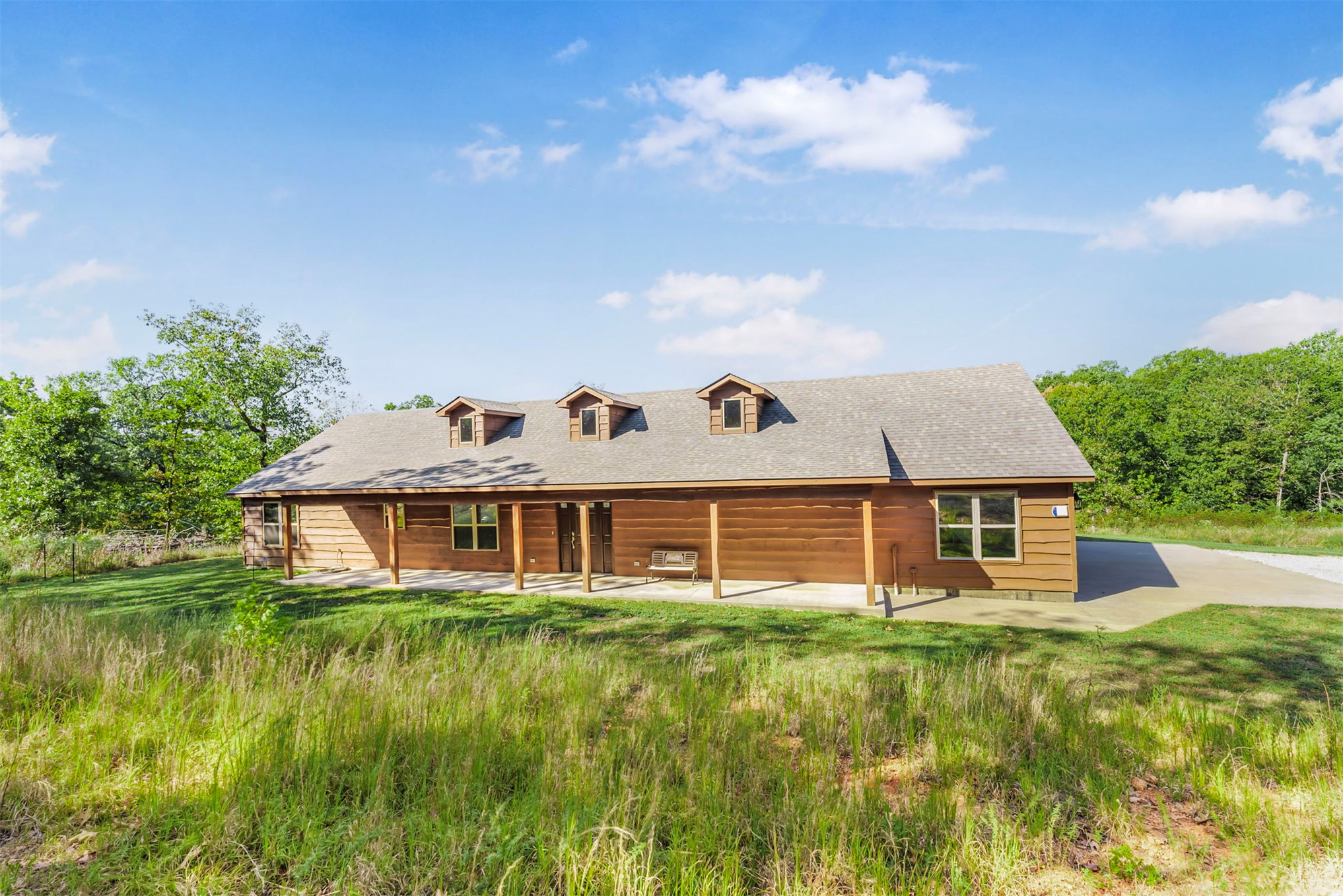 21501 S 705 Road Property Photo 3
