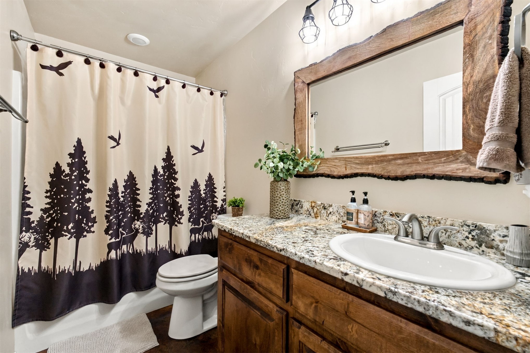 21501 S 705 Road Property Photo 21