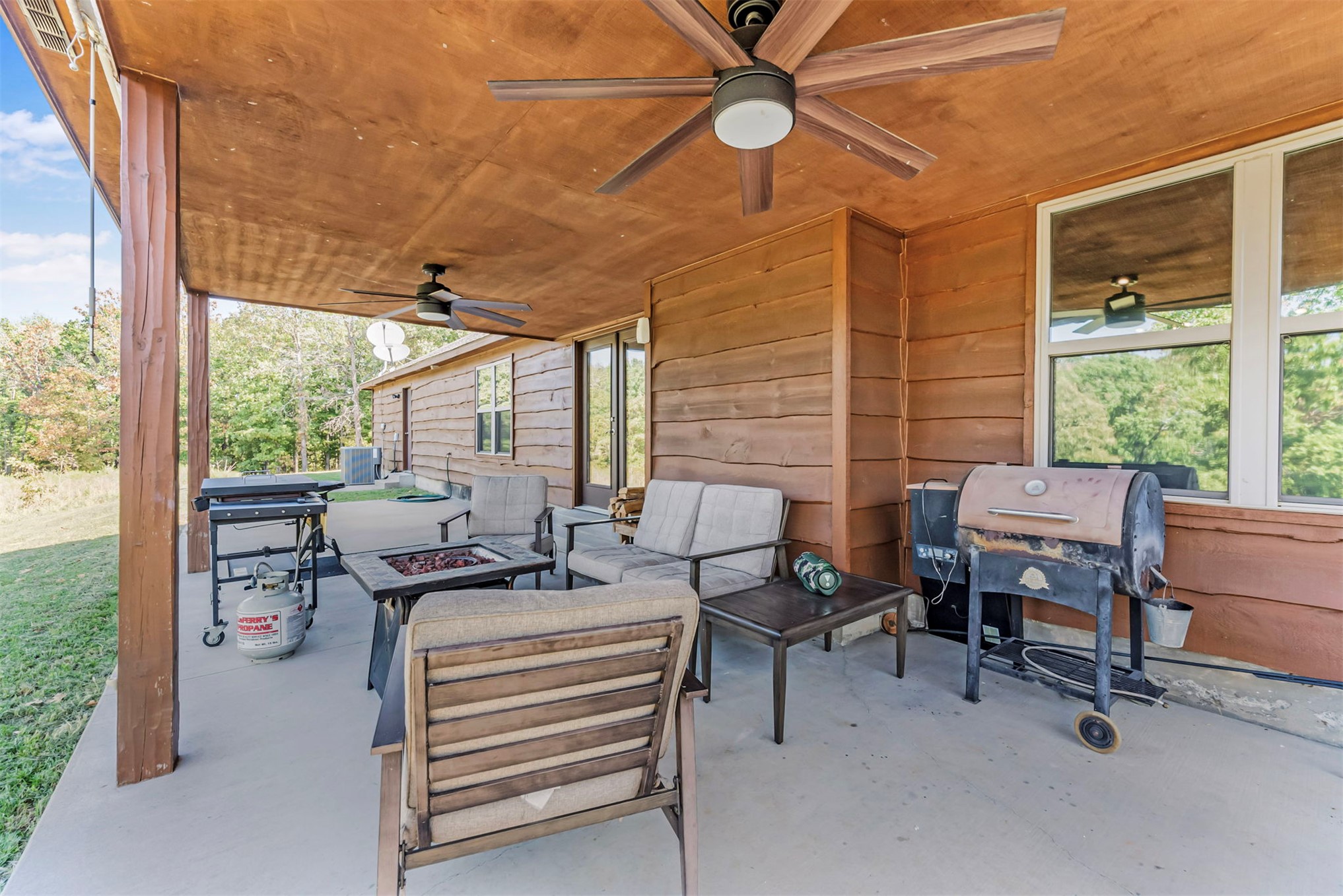 21501 S 705 Road Property Photo 33