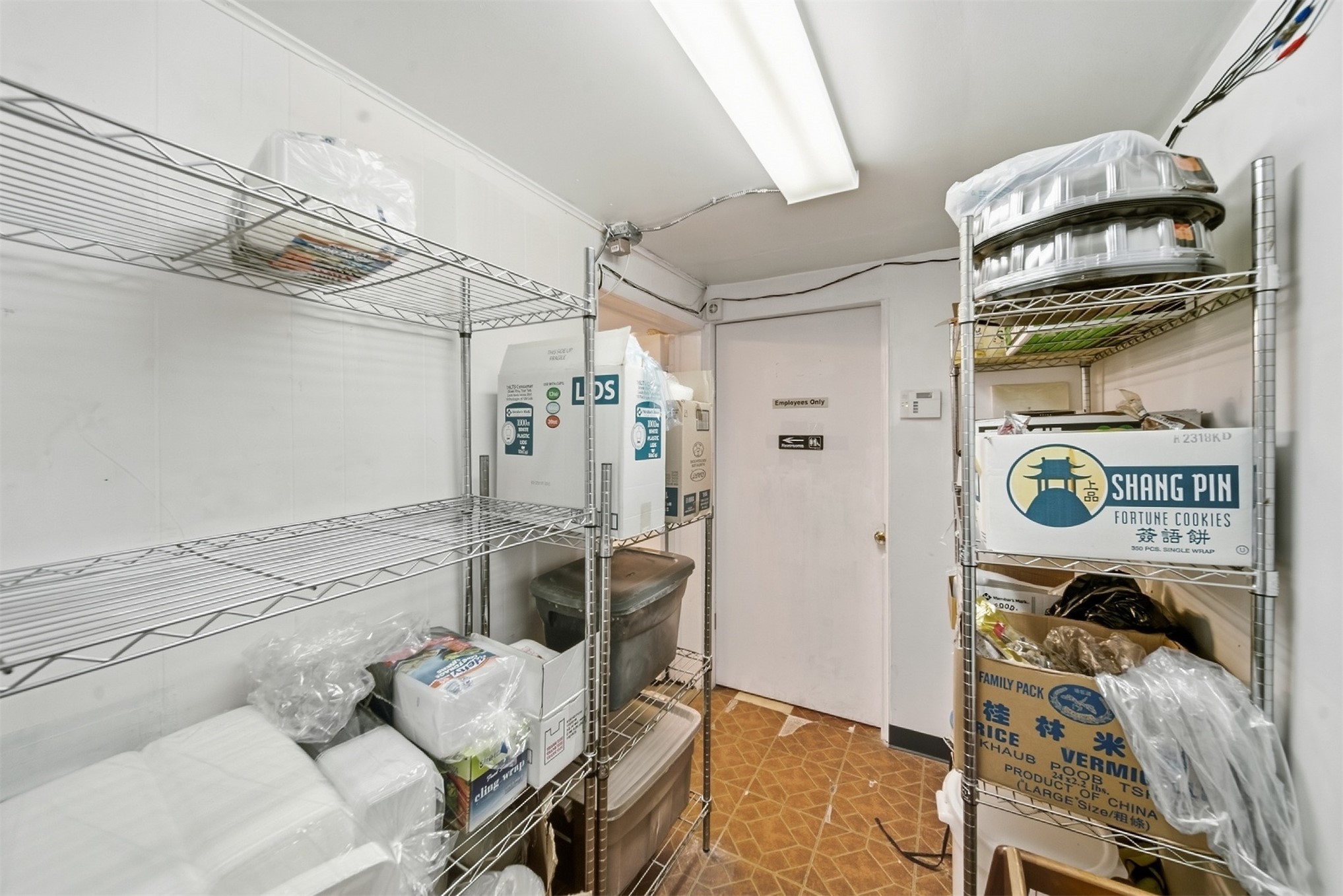 813 W Kenosha Street Property Photo 8