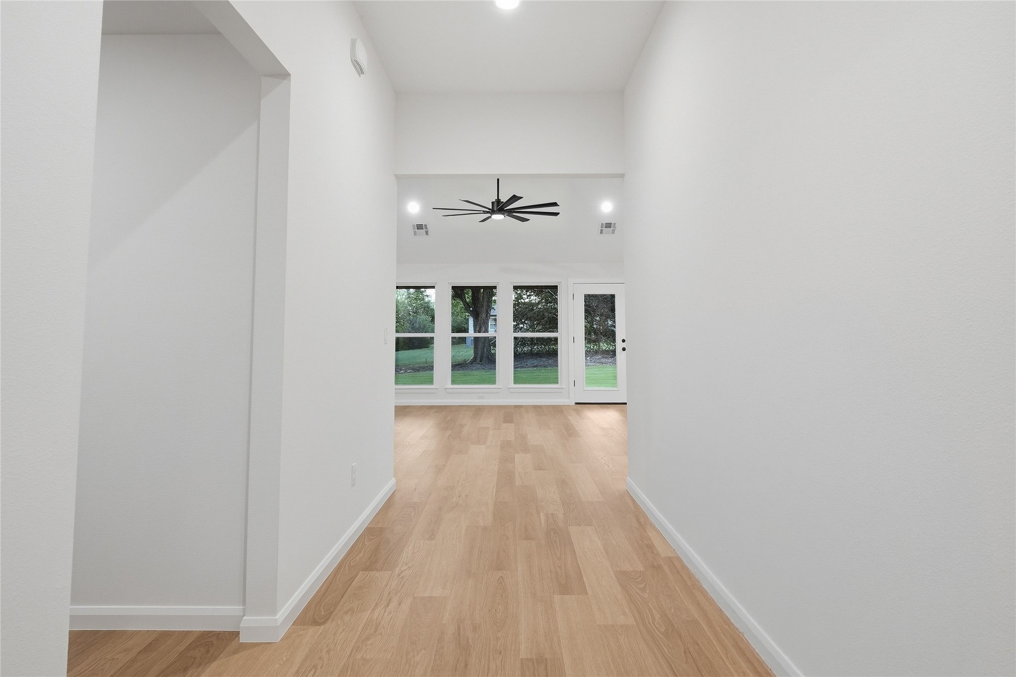 30 32nd Street Property Photo 2