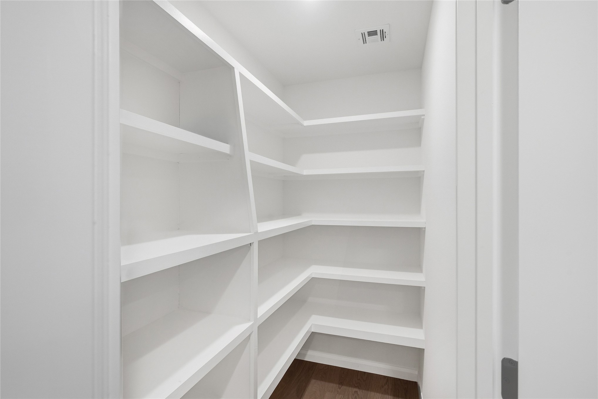 30 32nd Street Property Photo 14