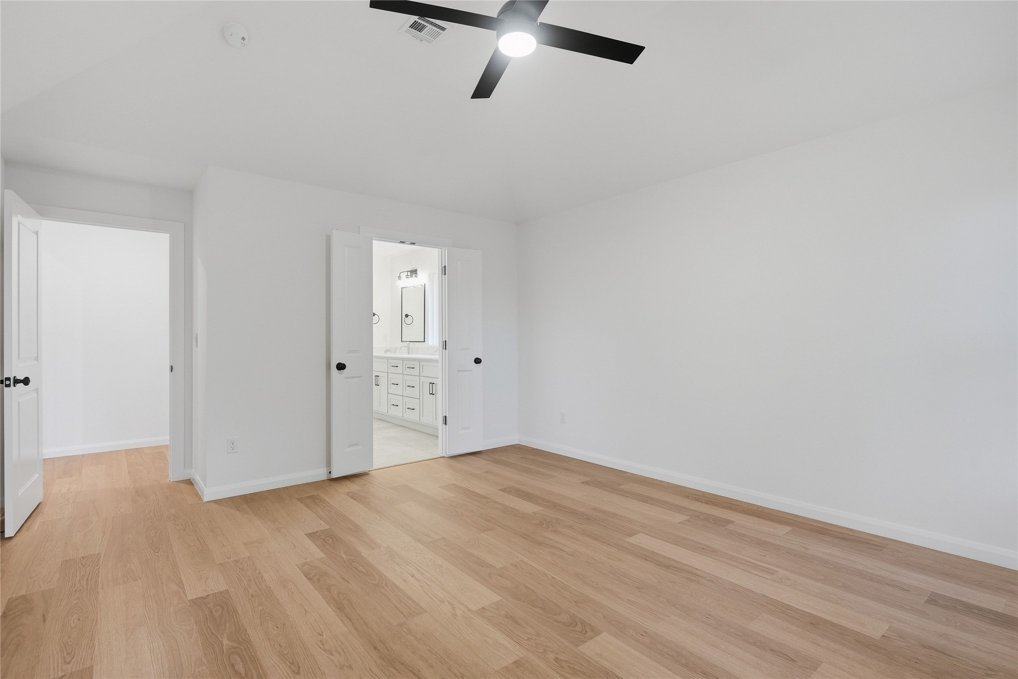 30 32nd Street Property Photo 34