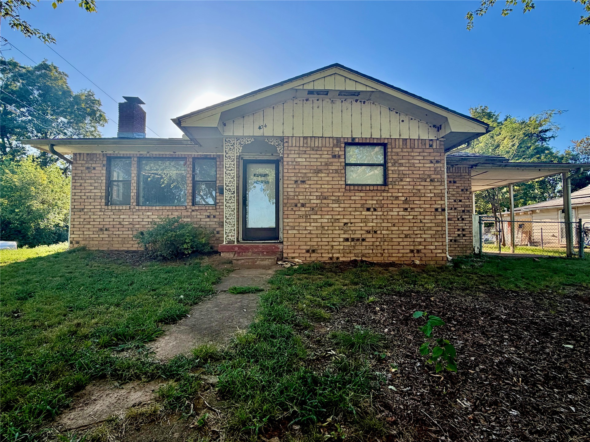 404 S Jules Avenue Property Photo 1