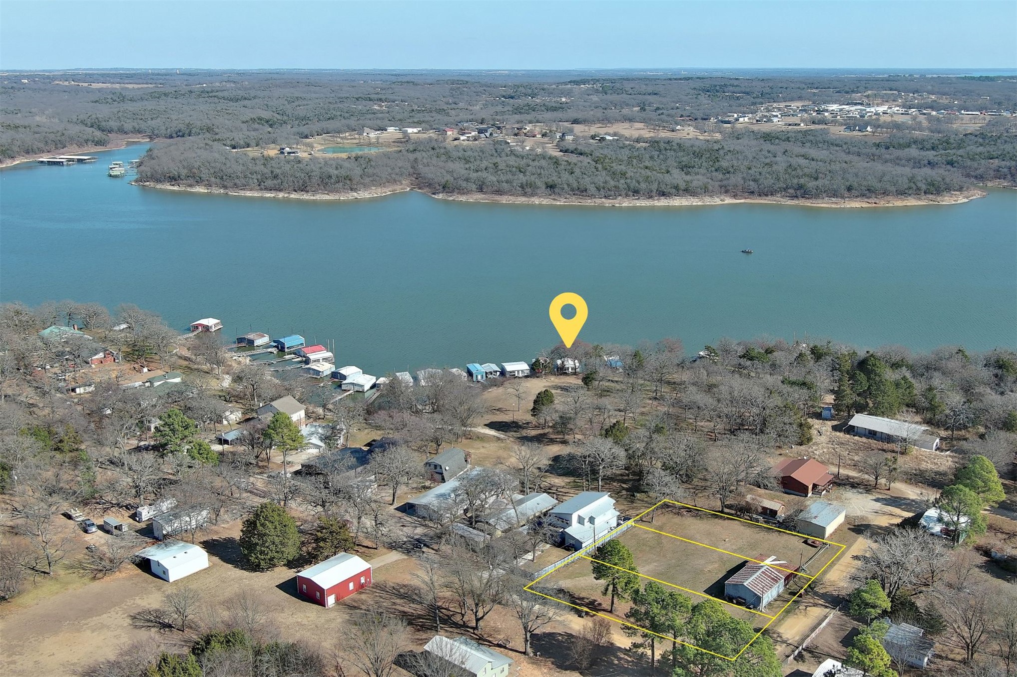 4390 Lakeshore Property Photo 2