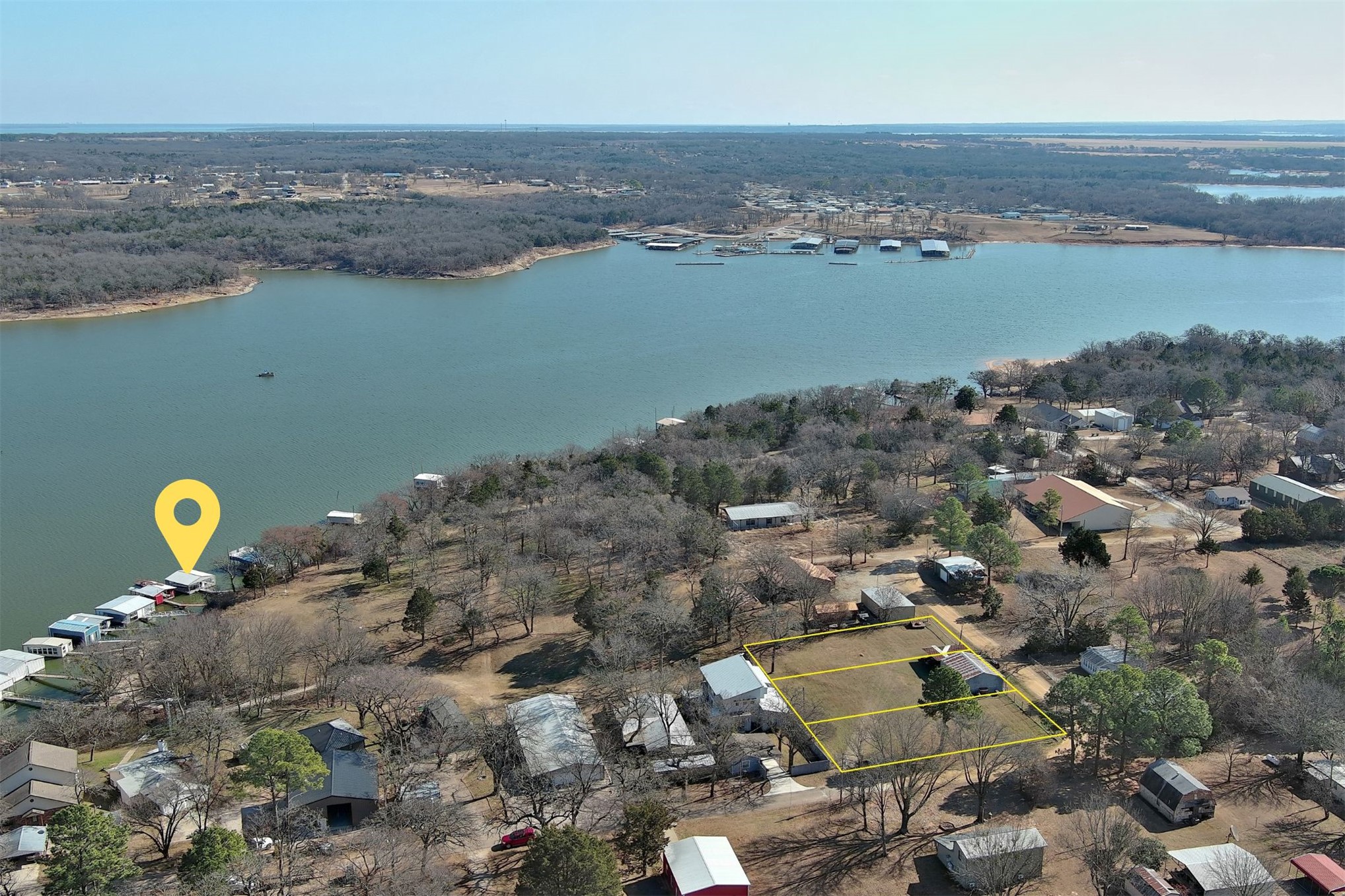4390 Lakeshore Property Photo 3