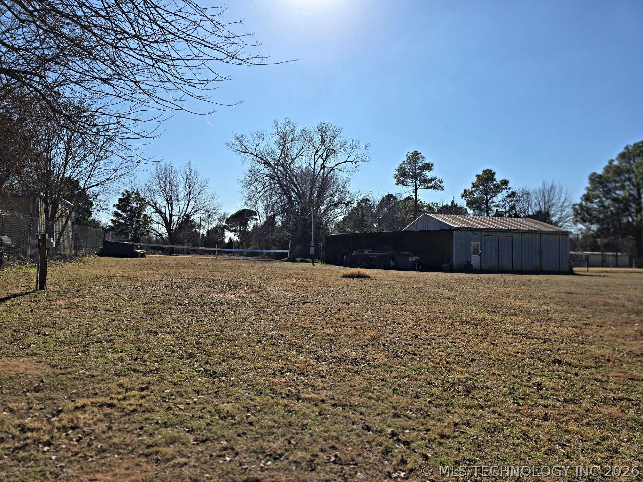 4390 Lakeshore Property Photo 10