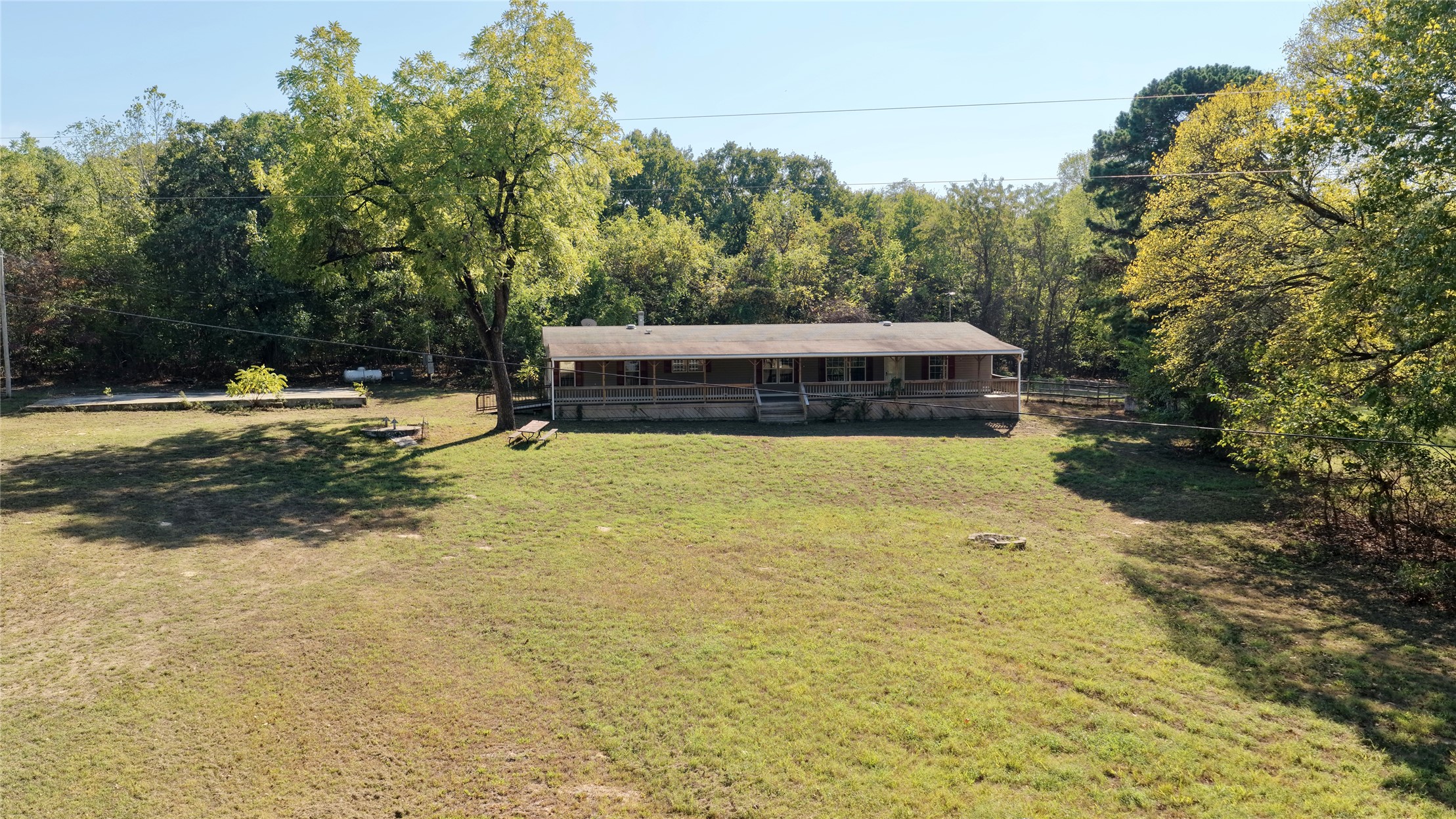 426098 Texanna Road Property Photo 3