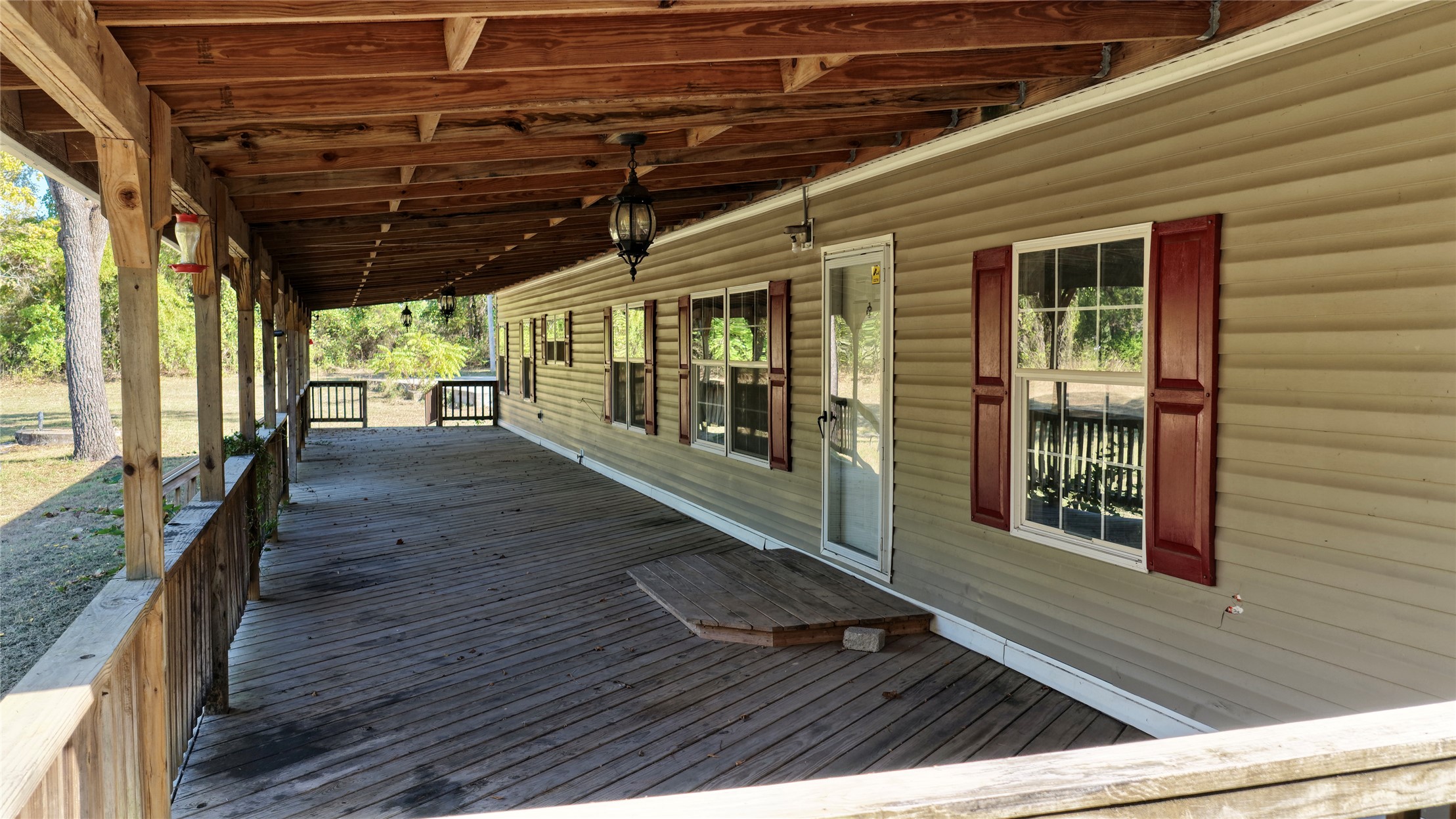 426098 Texanna Road Property Photo 4