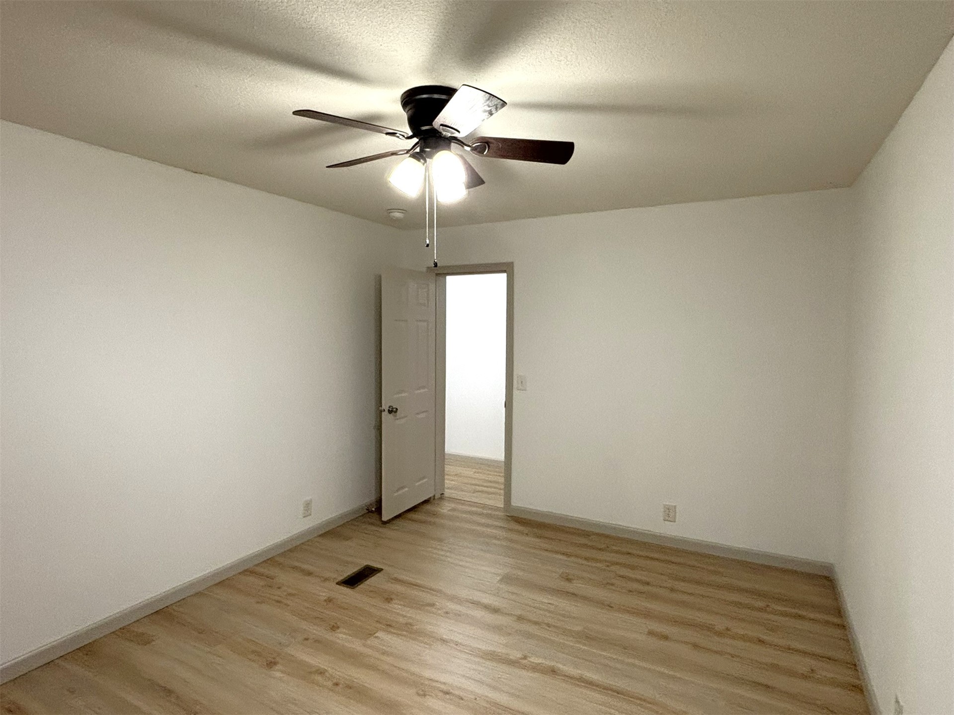 426098 Texanna Road Property Photo 34