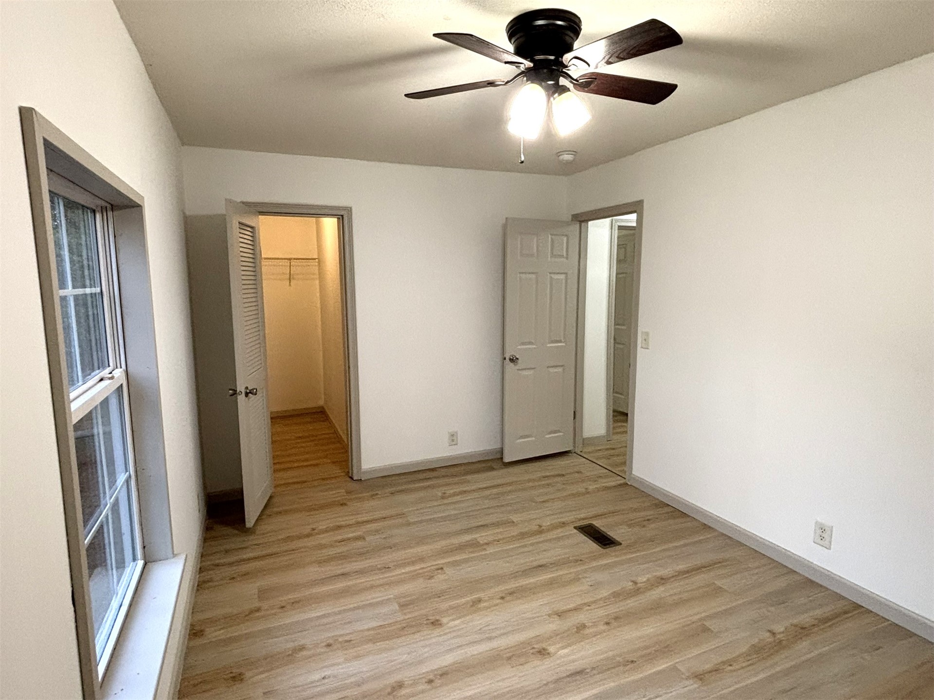 426098 Texanna Road Property Photo 37