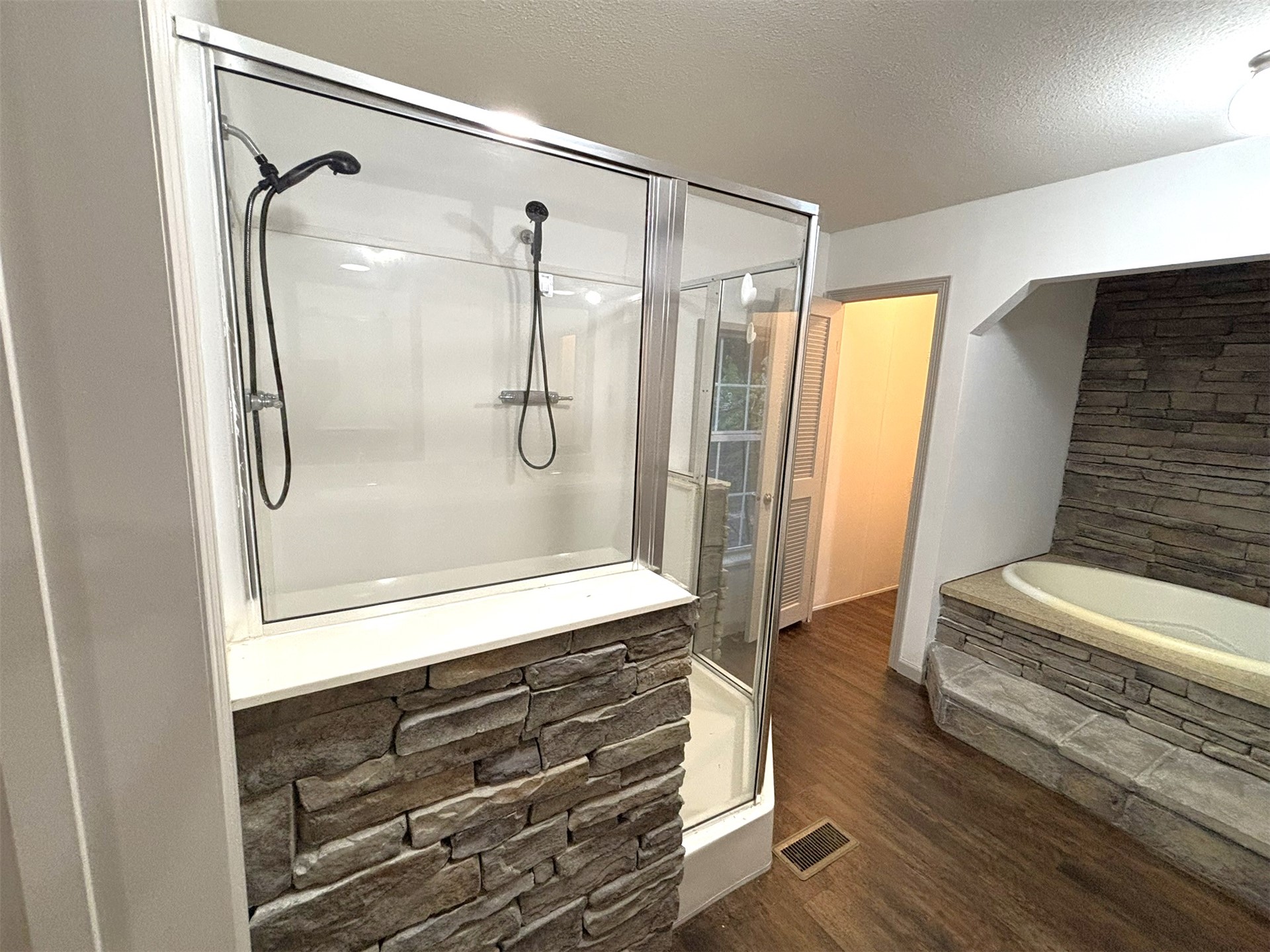 426098 Texanna Road Property Photo 49