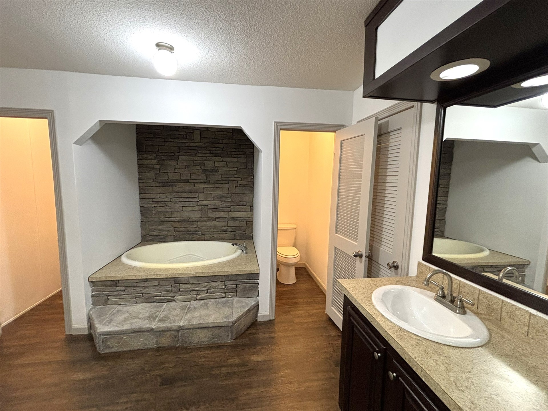 426098 Texanna Road Property Photo 50