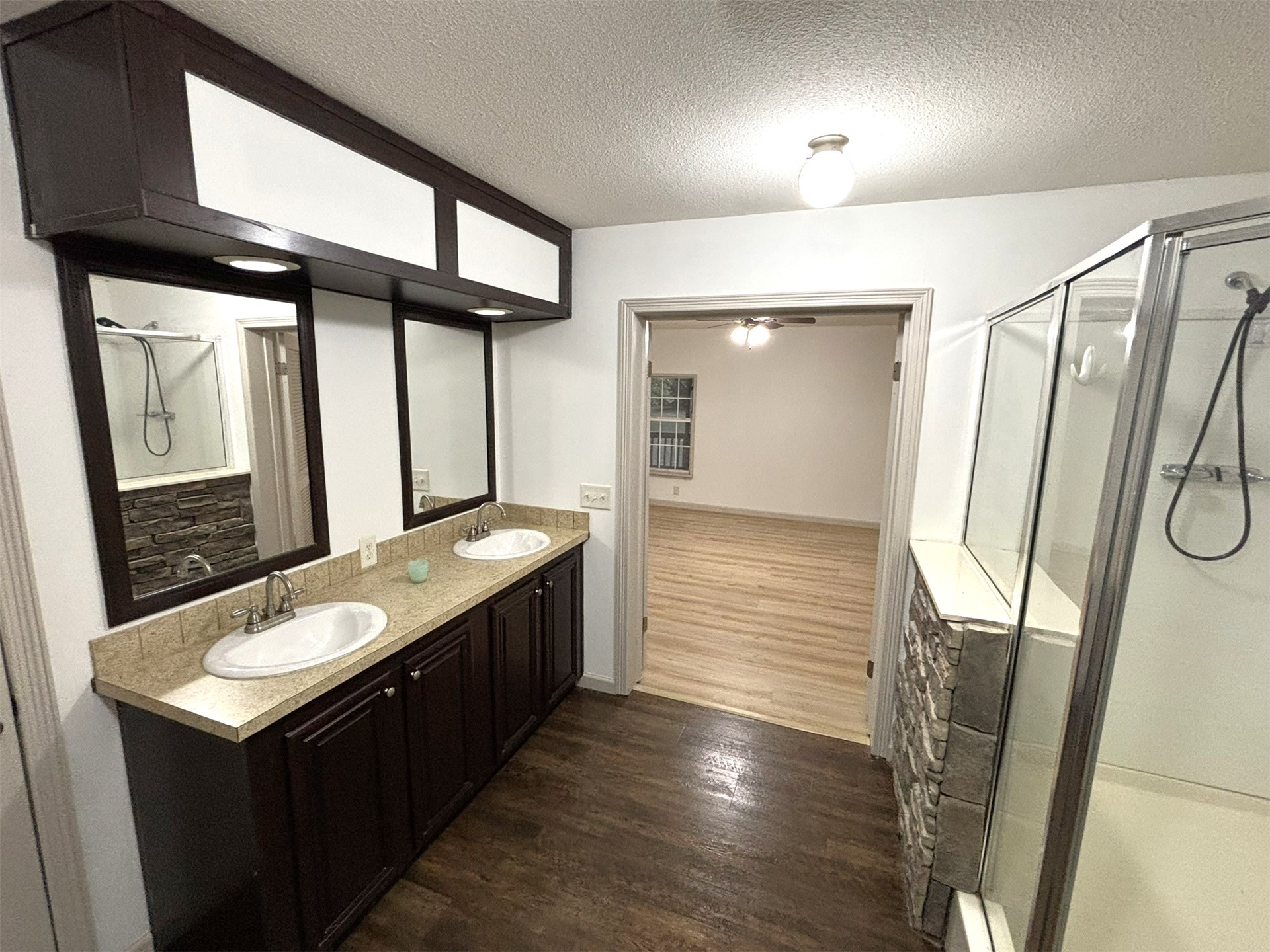 426098 Texanna Road Property Photo 54