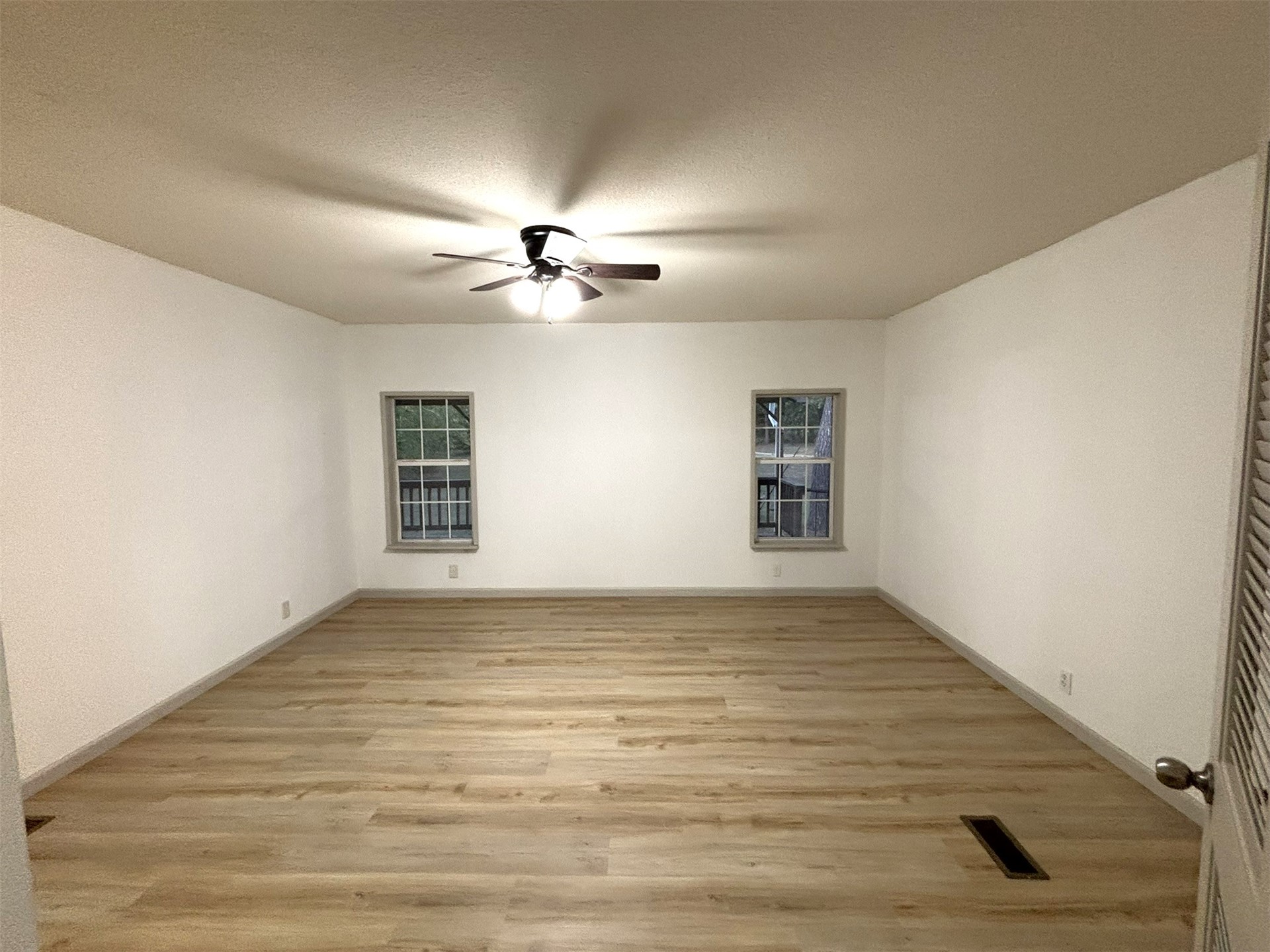 426098 Texanna Road Property Photo 56