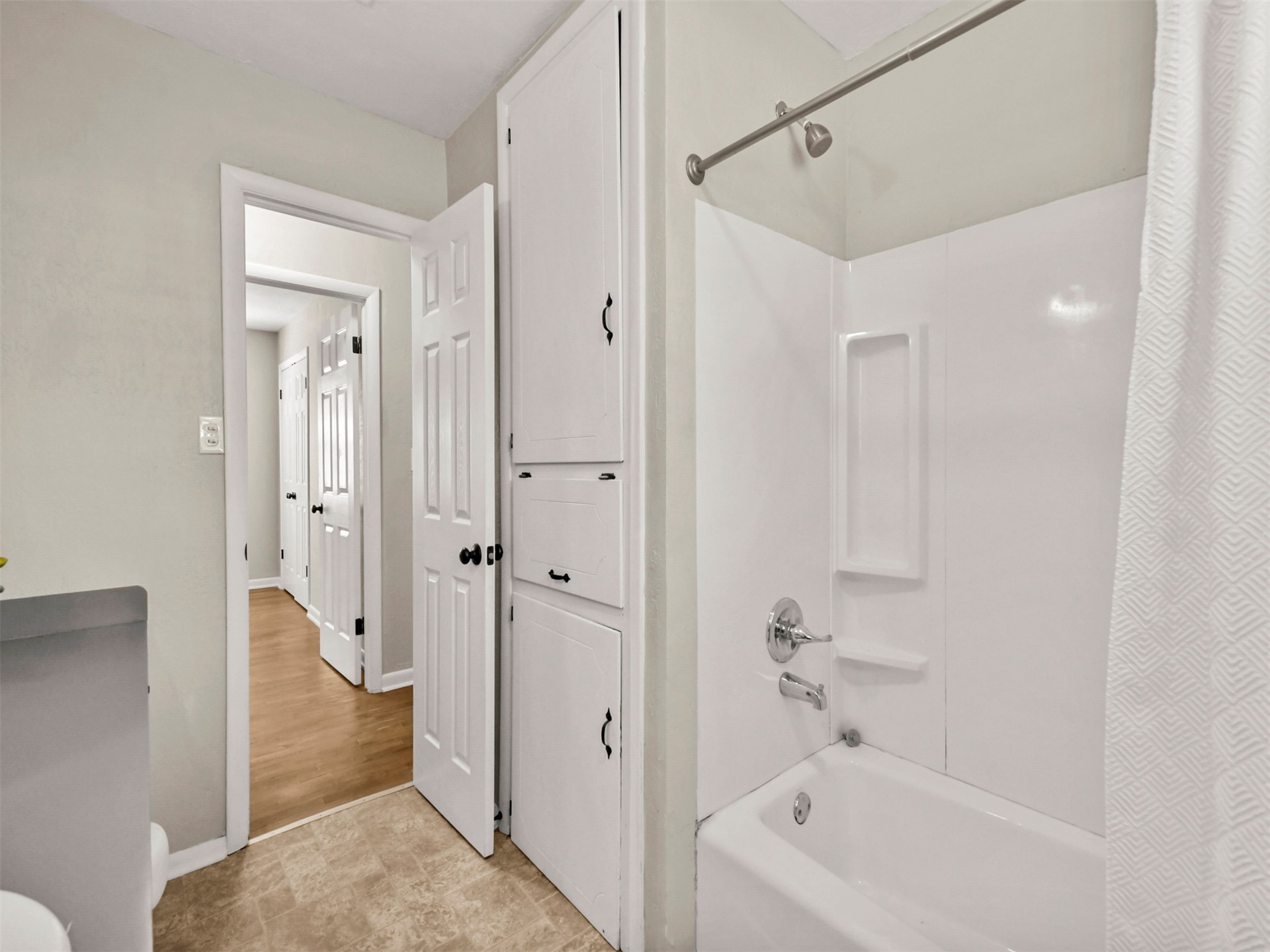 71 Meadow Street Property Photo 6