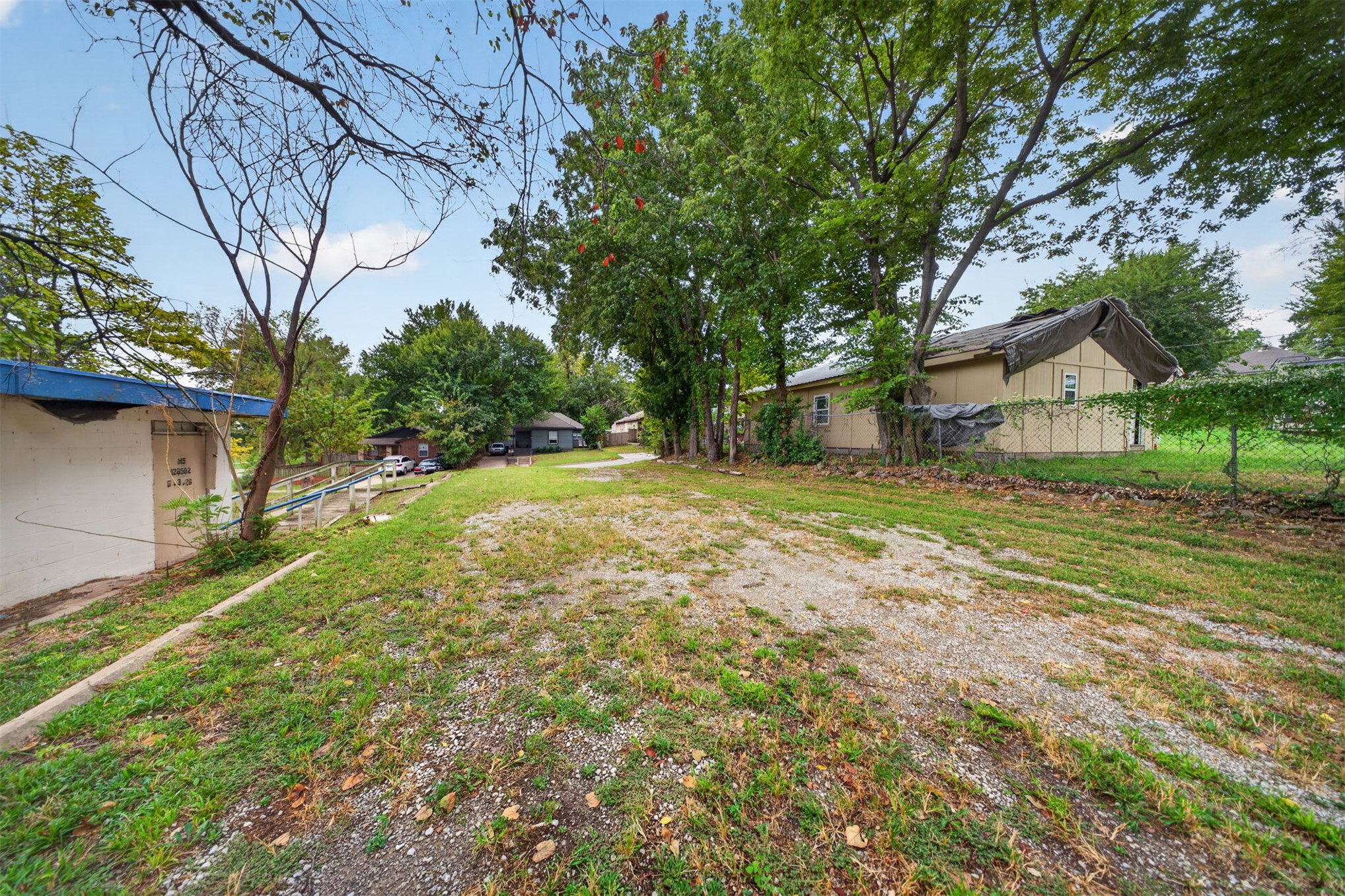 1407 W Bowen Place Property Photo 4