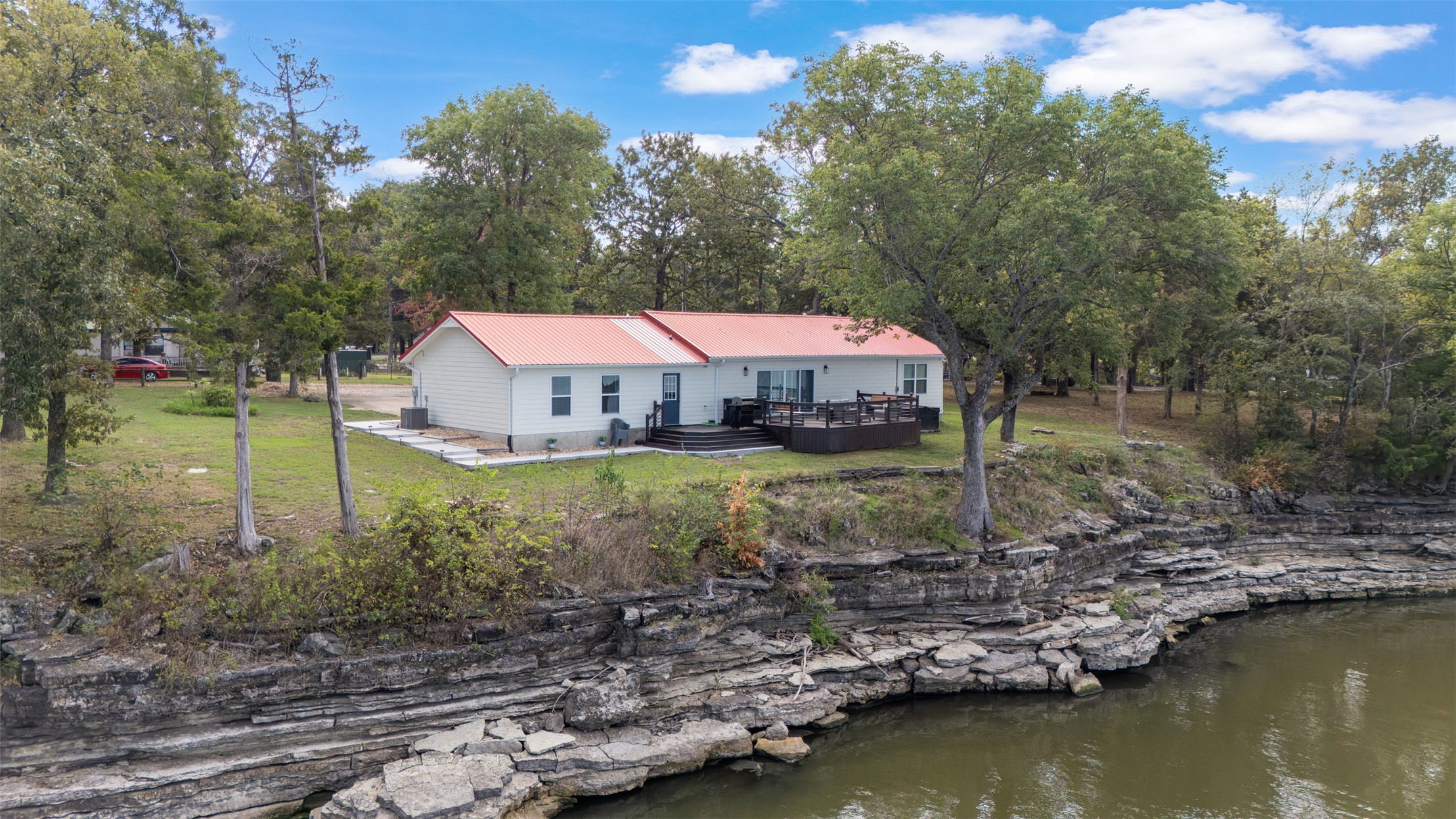 62021 E 260 Road Property Photo 2