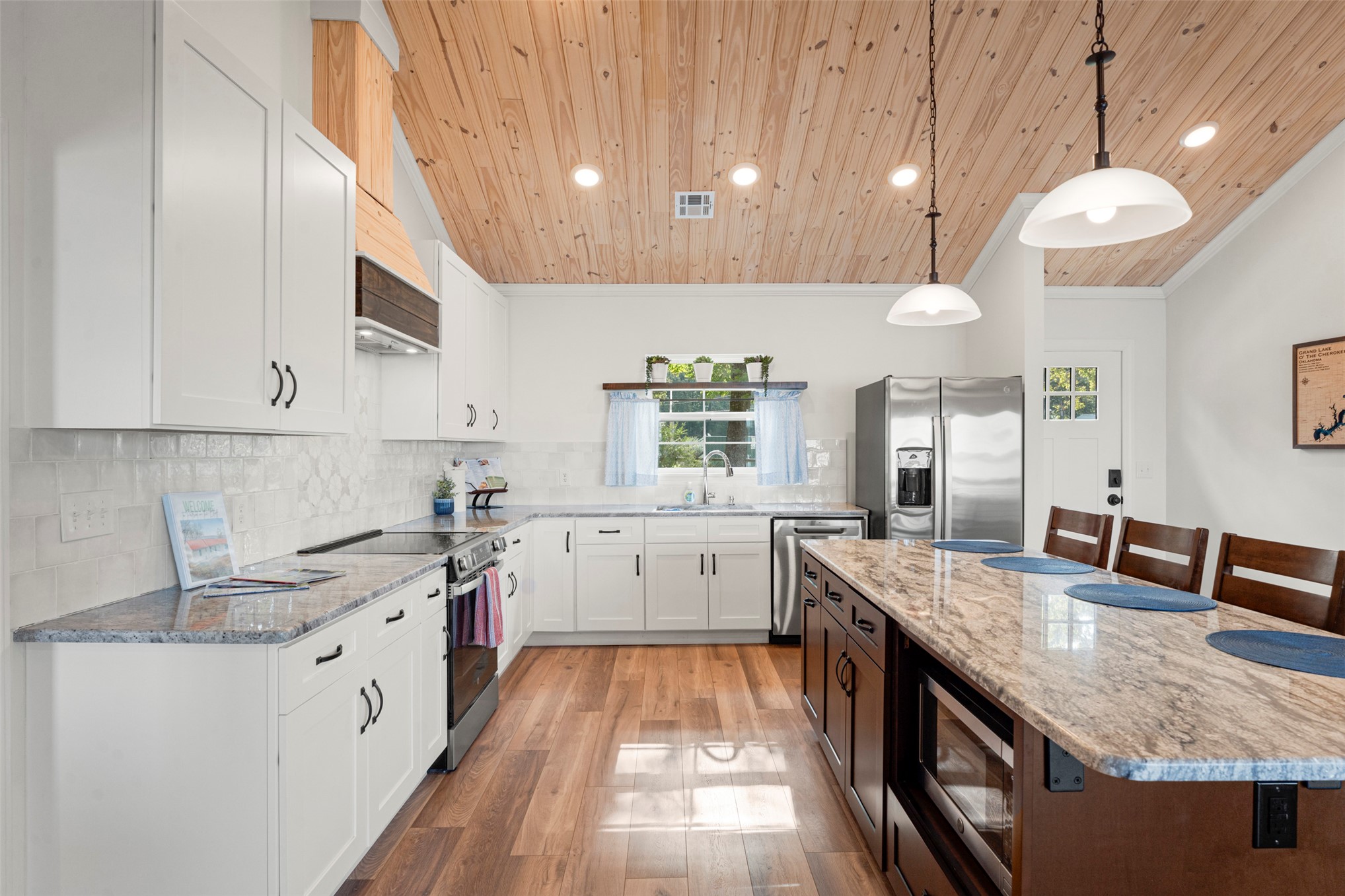 62021 E 260 Road Property Photo 6