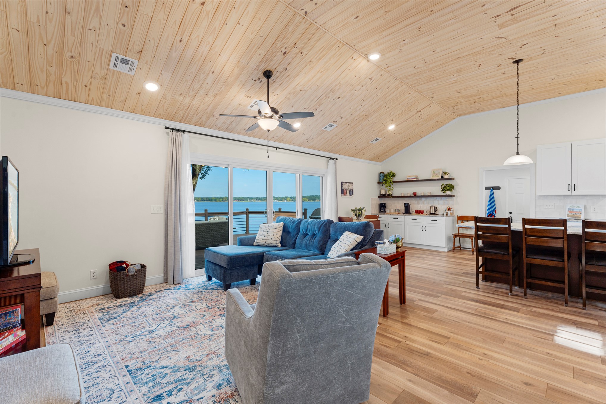 62021 E 260 Road Property Photo 10