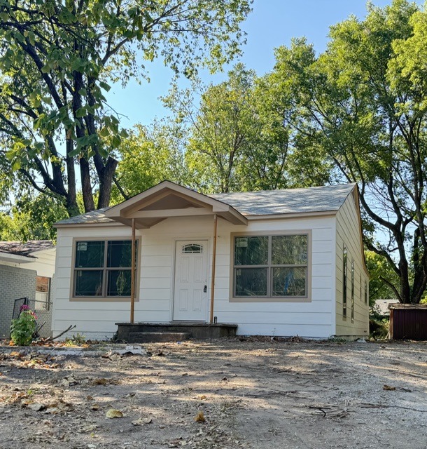 419 W 5th Street Property Photo 1