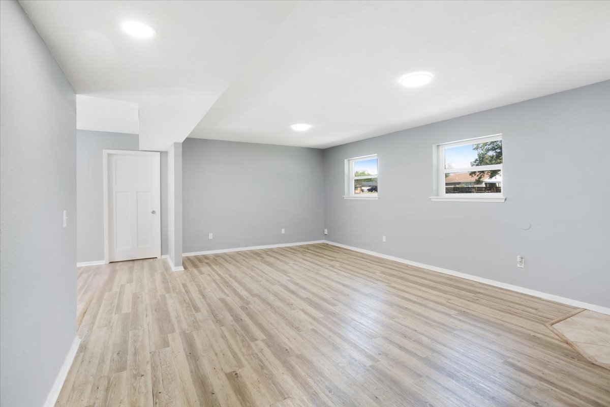 3609 Dana Property Photo 7