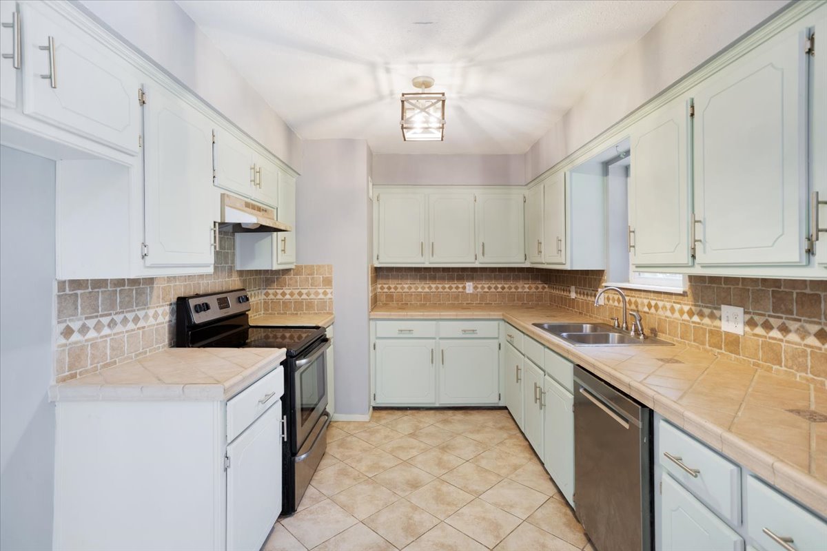 3609 Dana Property Photo 8