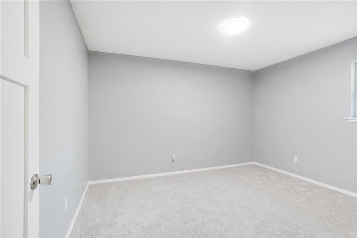 3609 Dana Property Photo 12
