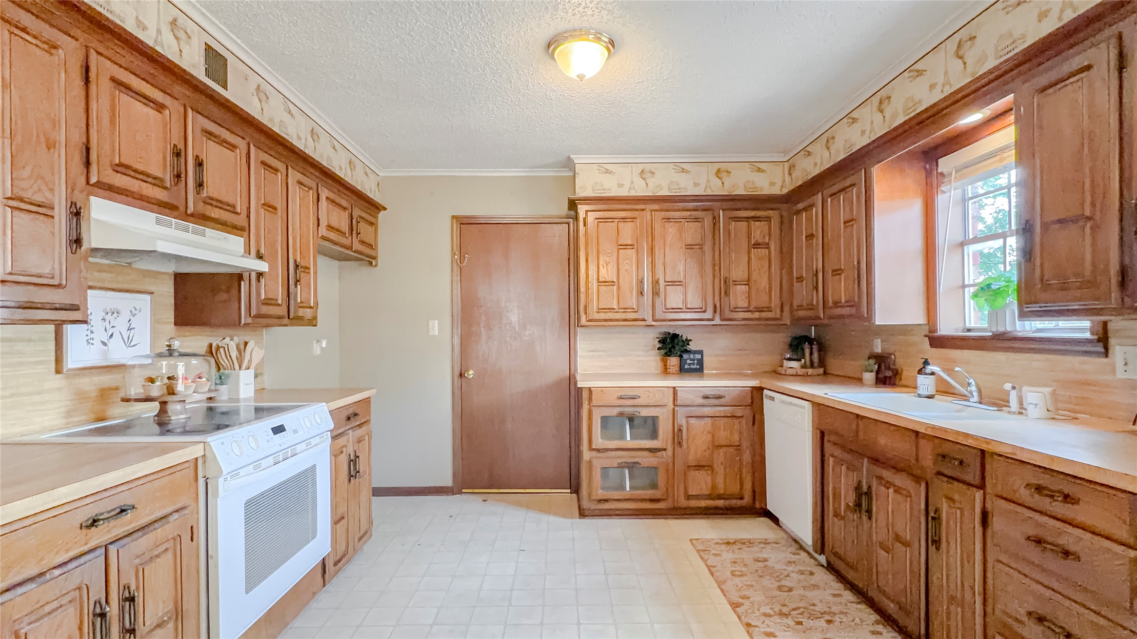 1319 Brookhaven Property Photo 12