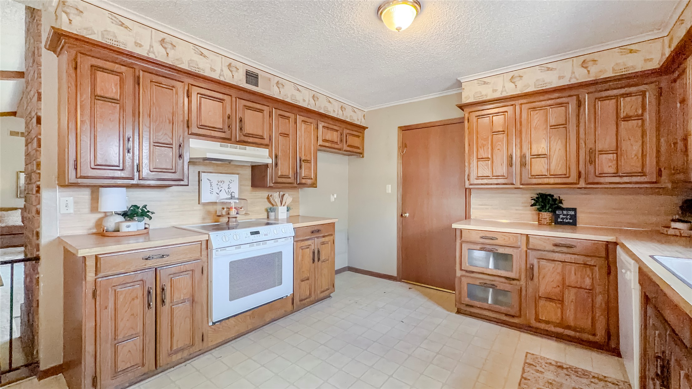 1319 Brookhaven Property Photo 13