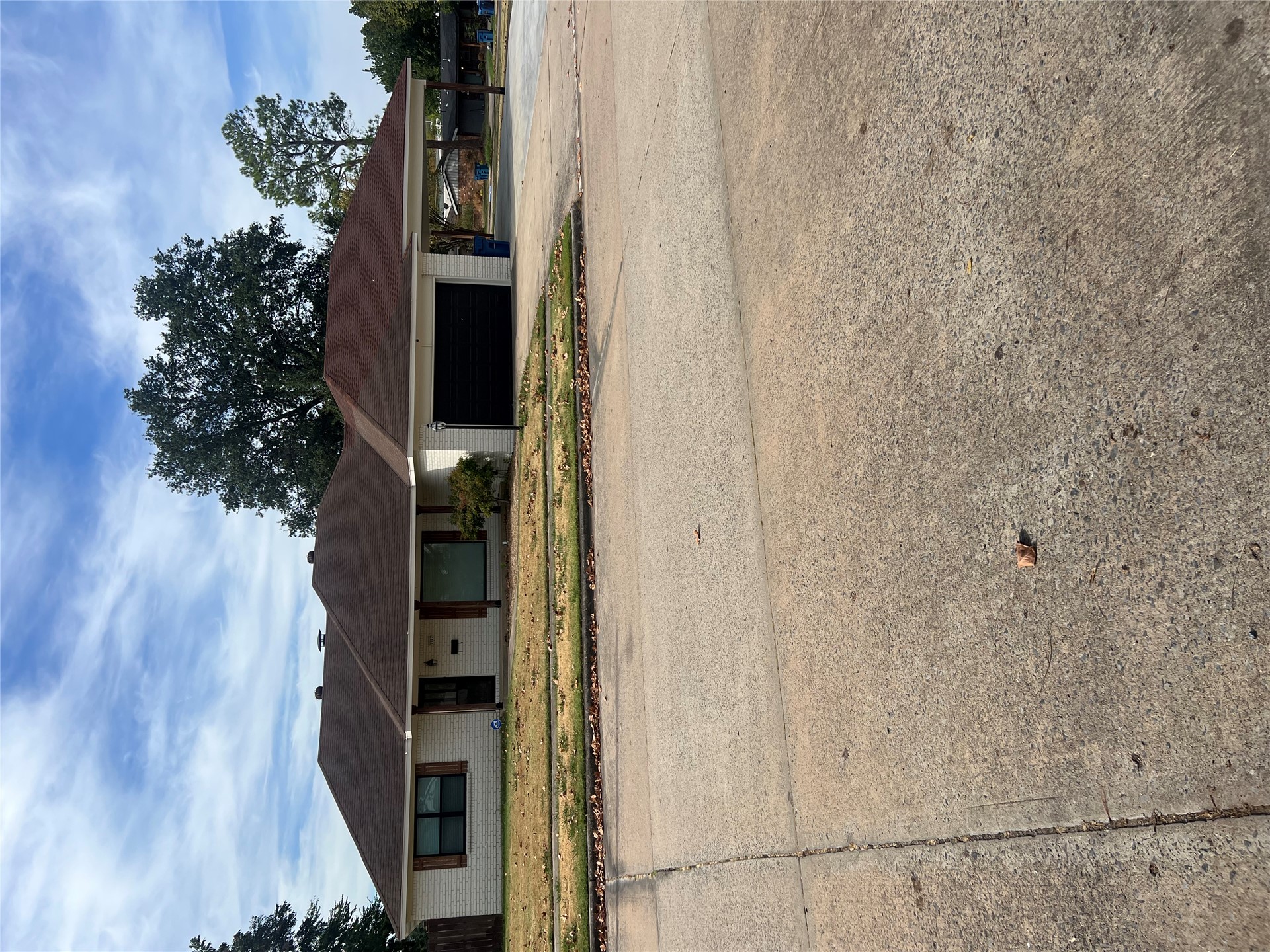 1507 Red Bud Property Photo 1