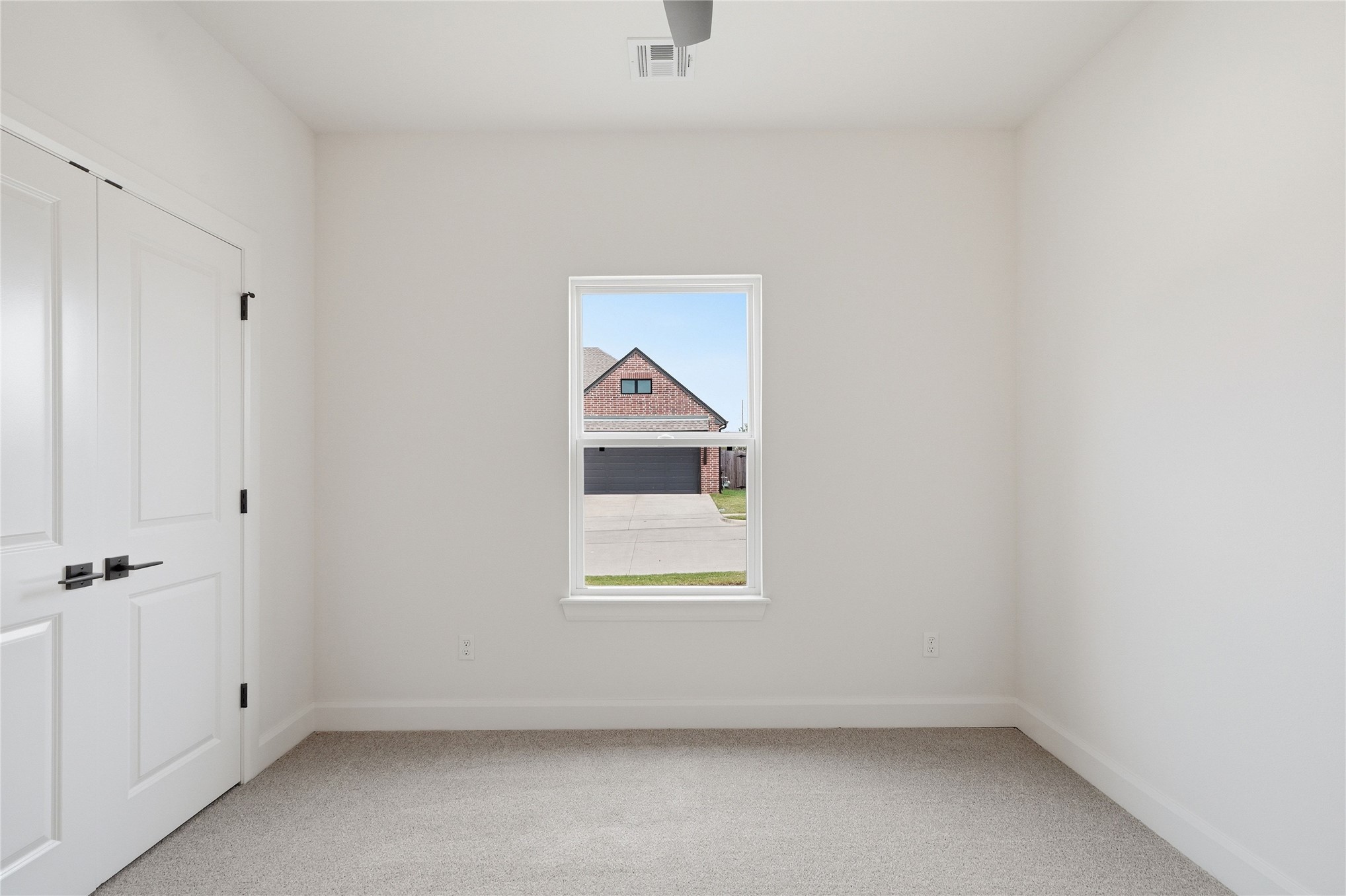 1219 N Elder Avenue Property Photo 29